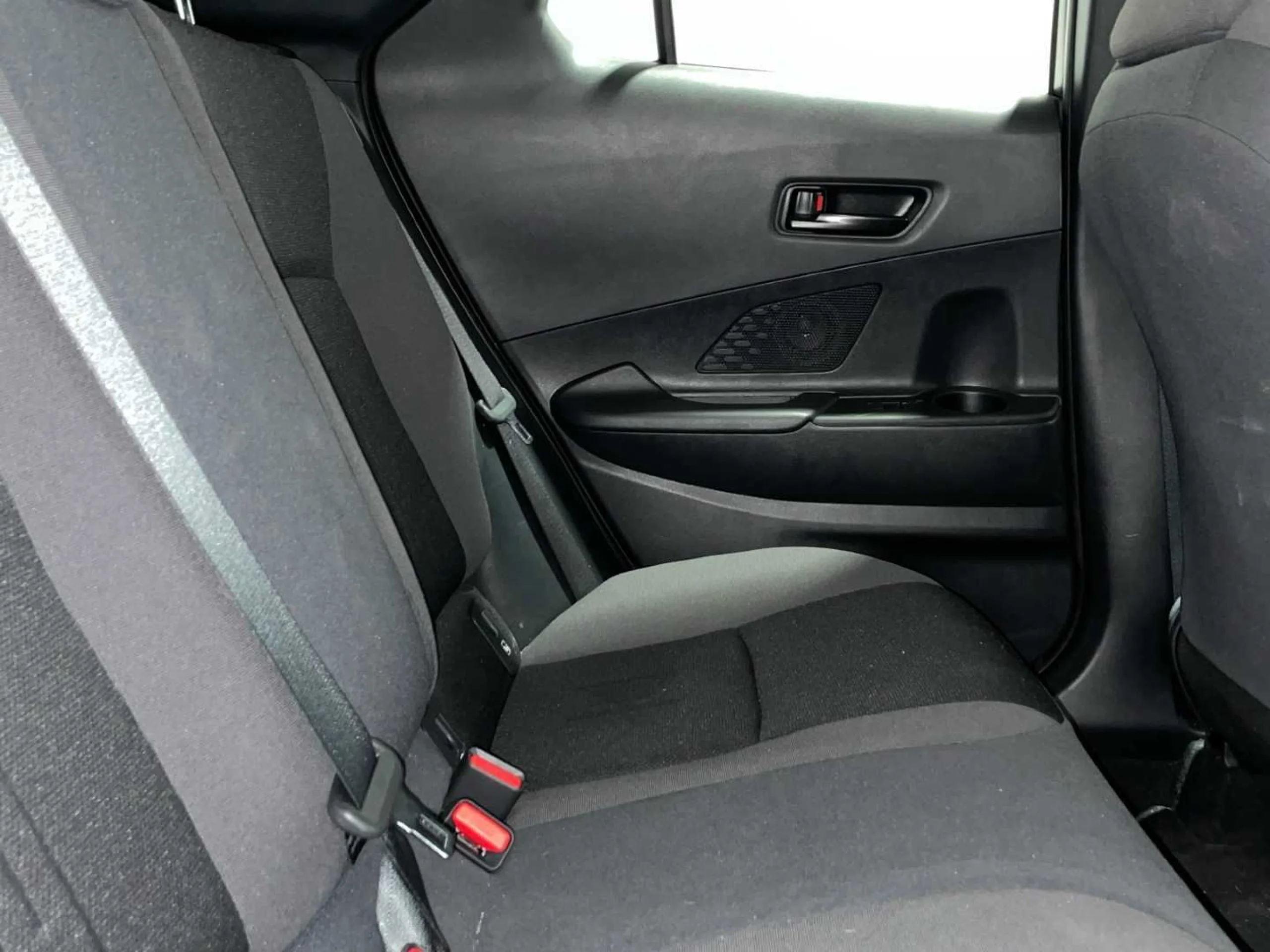 Toyota C-HR 140H Advance - Foto 8