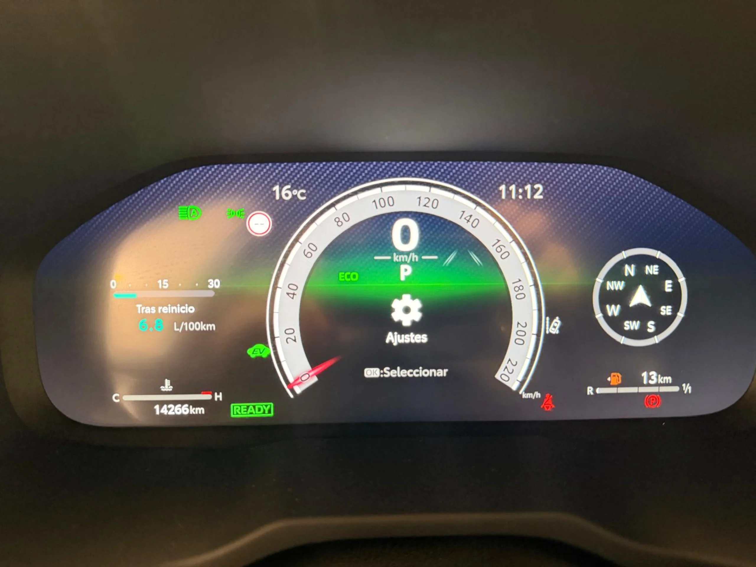 Toyota RAV 4 RAV4 220H AWDI Advance - Foto 8