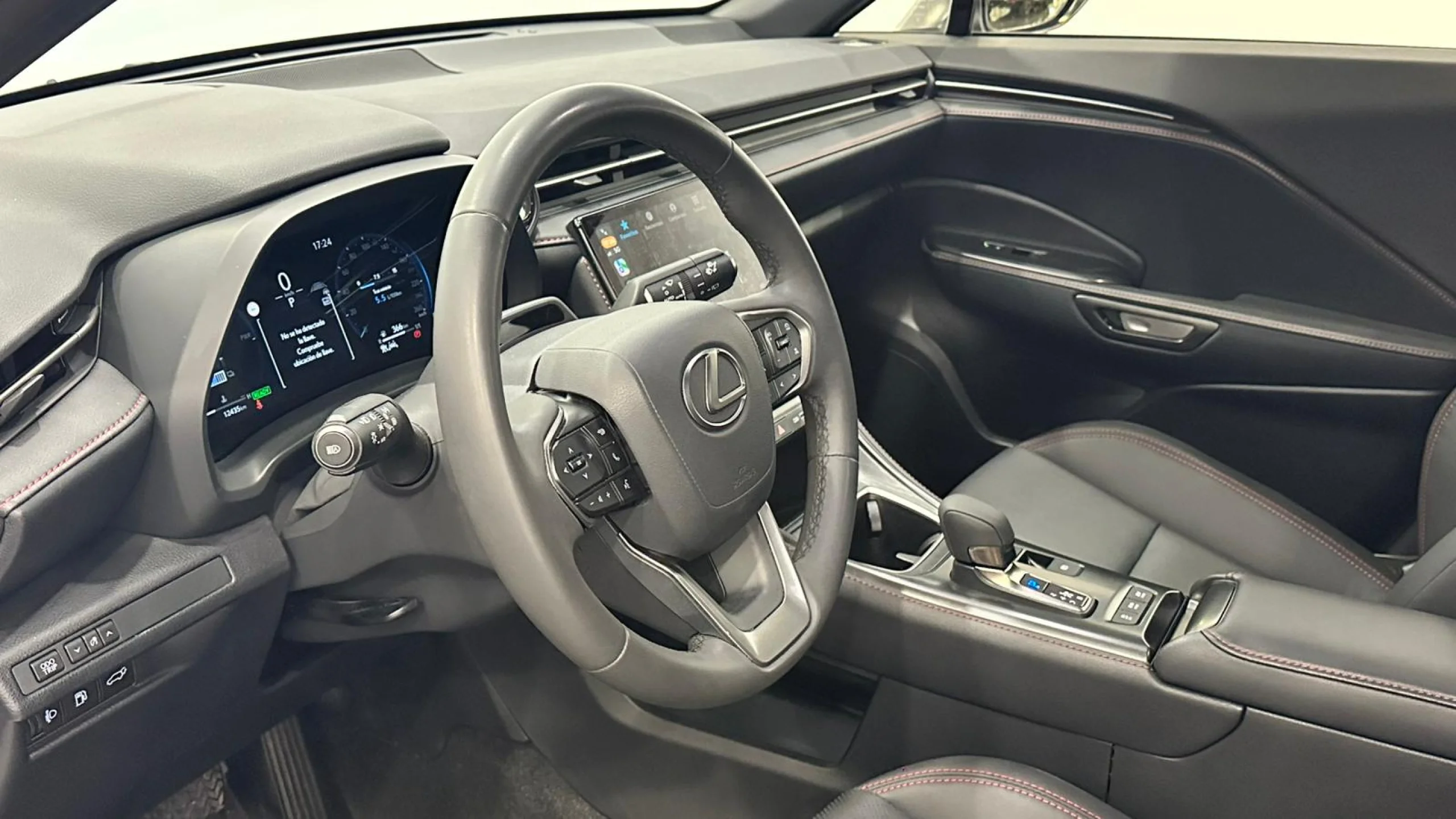 Lexus LBX EMOTION+ - Foto 19