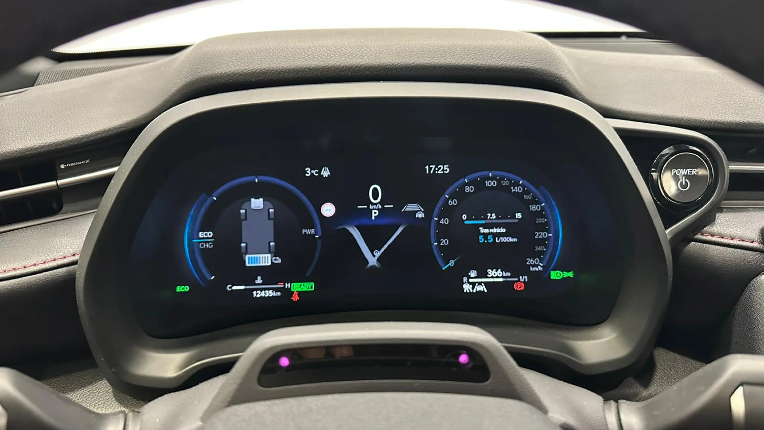 Lexus LBX EMOTION+ - Foto 20