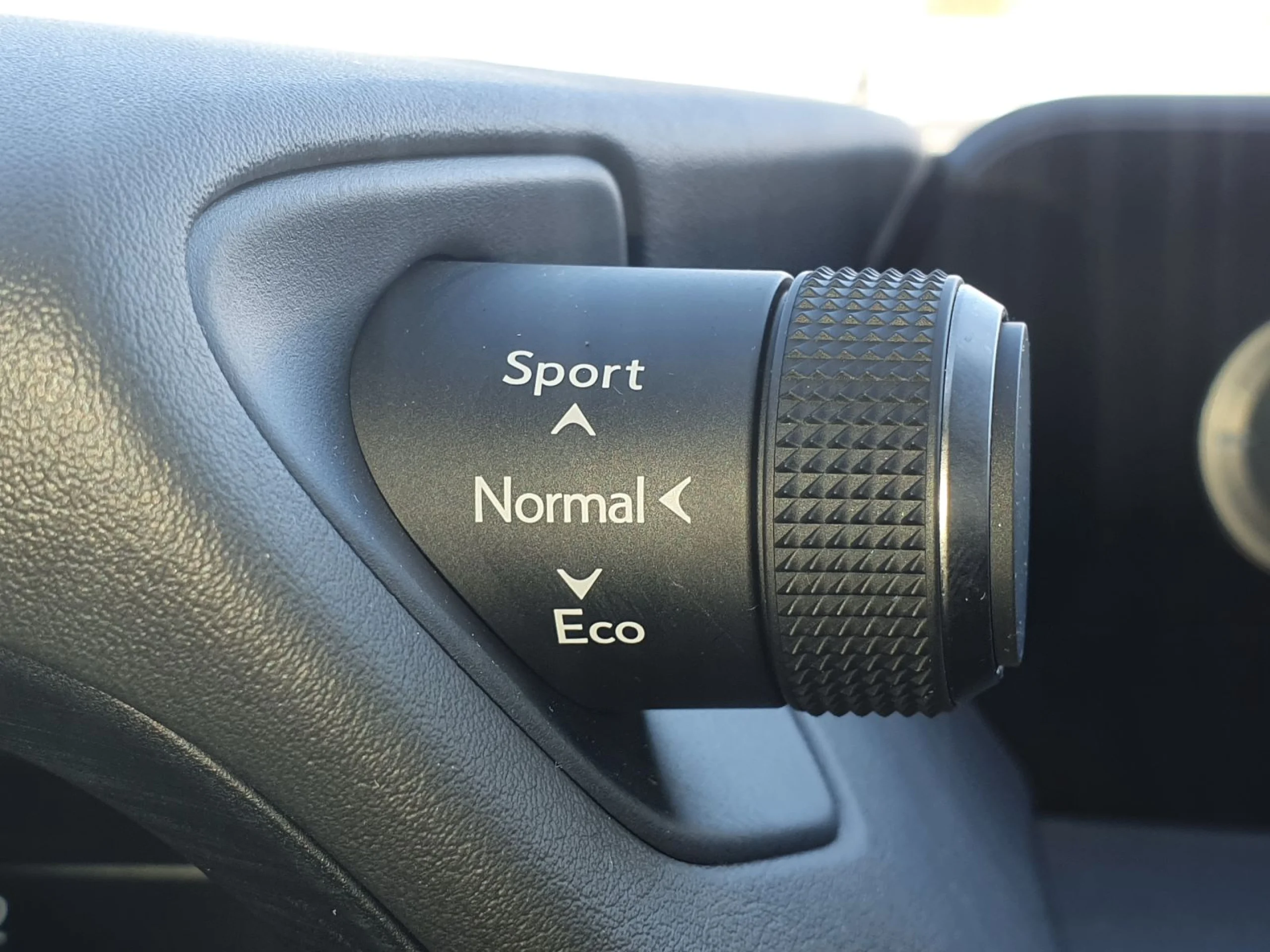 Lexus UX 250h UX250H PREMIUM 2WD - Foto 15