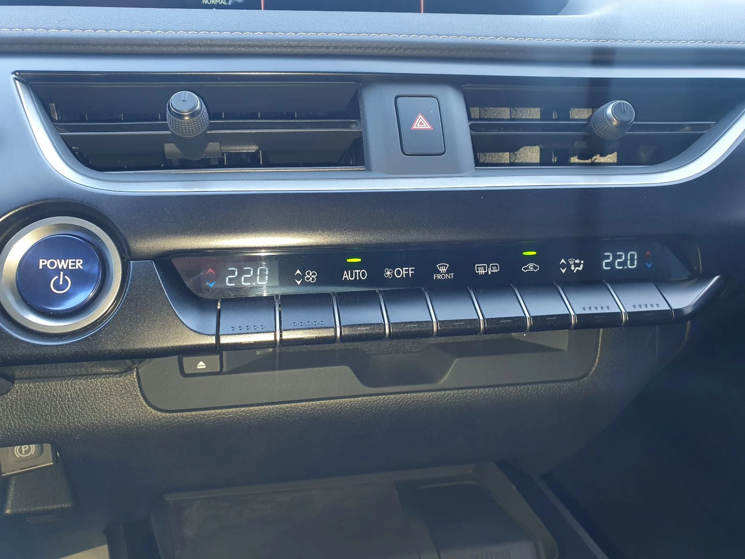 Lexus UX 250h UX250H PREMIUM 2WD - Foto 16