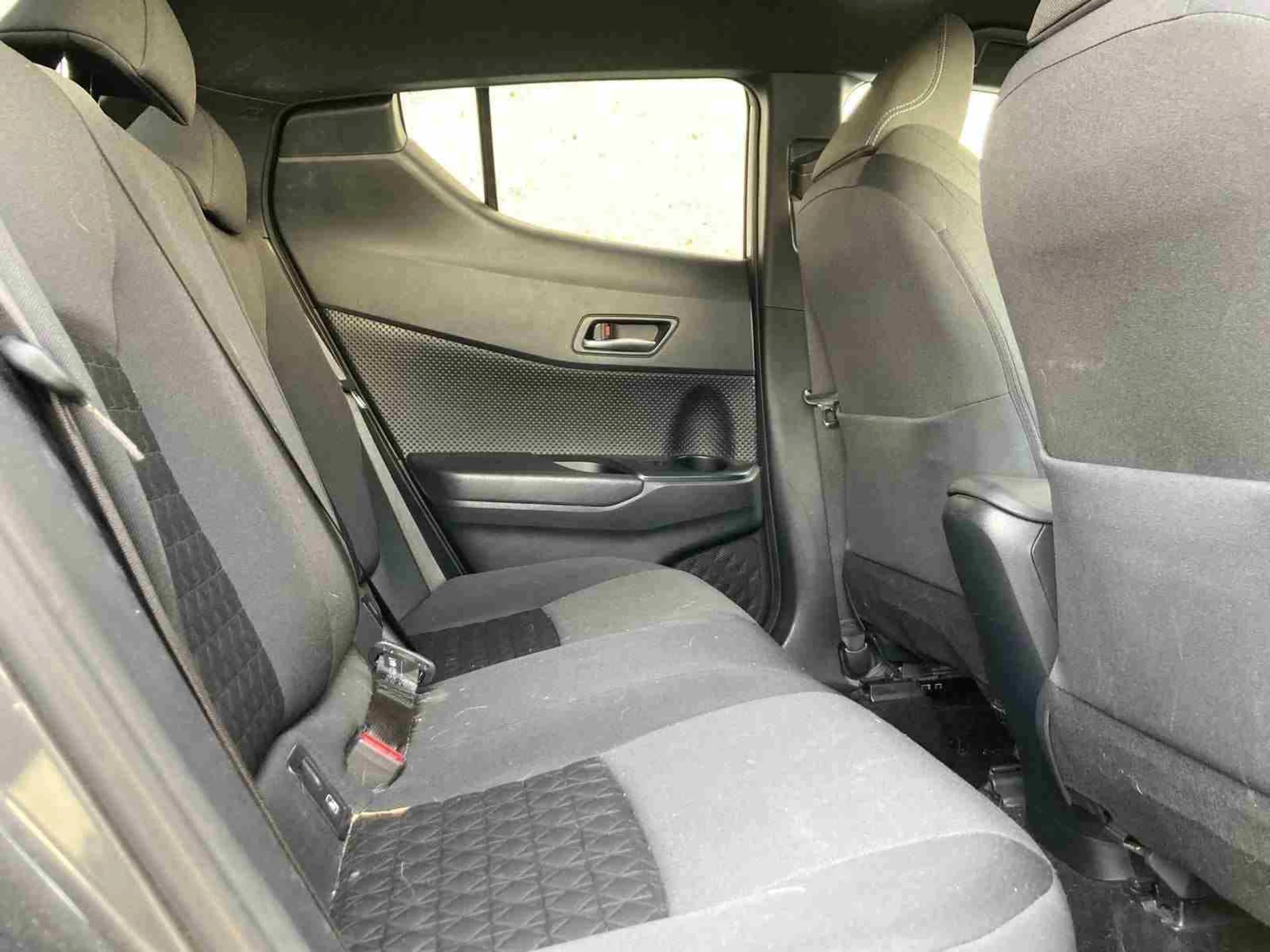 Toyota C-HR 180H Advance - Foto 8