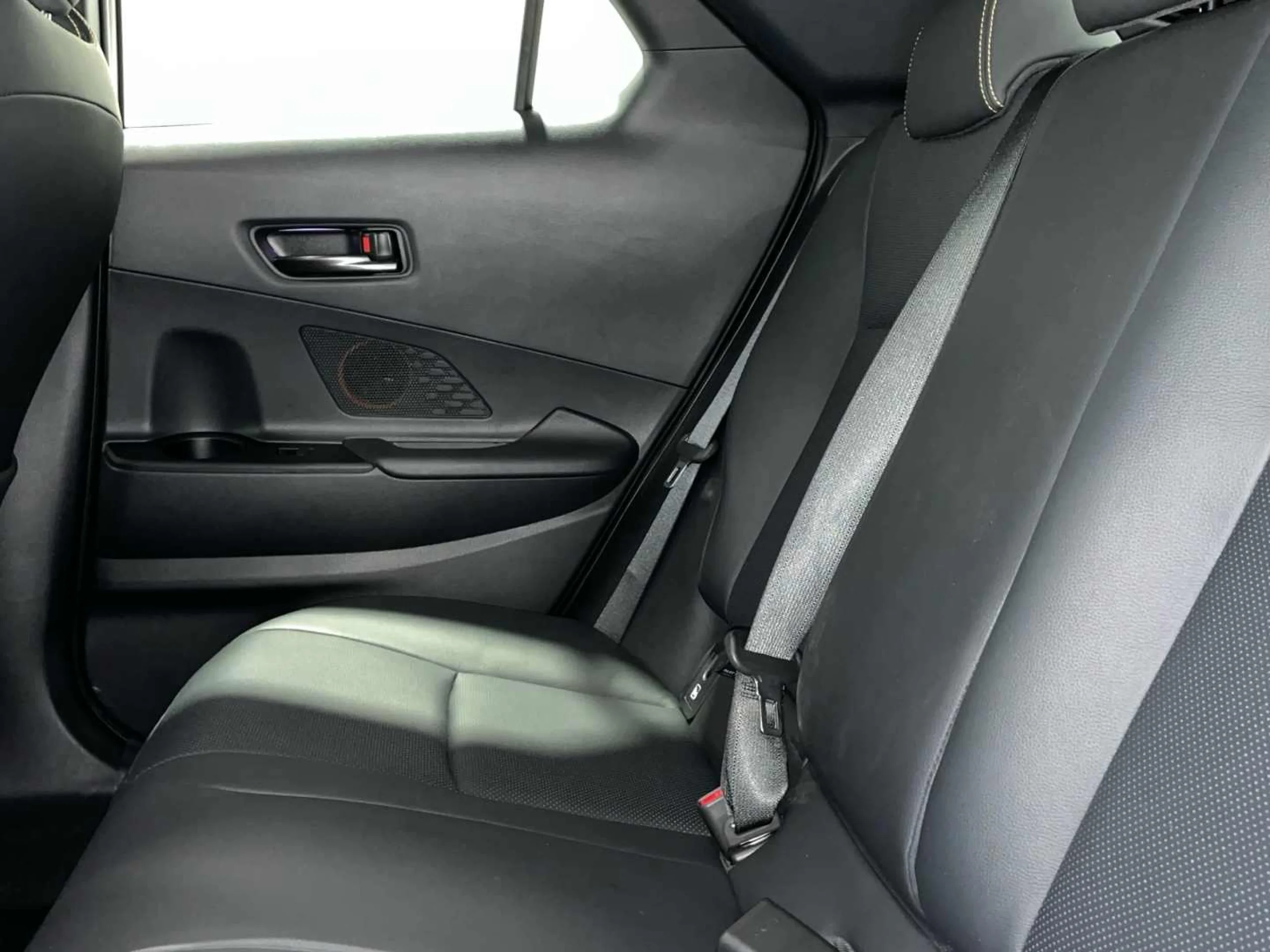 Toyota C-HR 200H Premiere - Foto 8