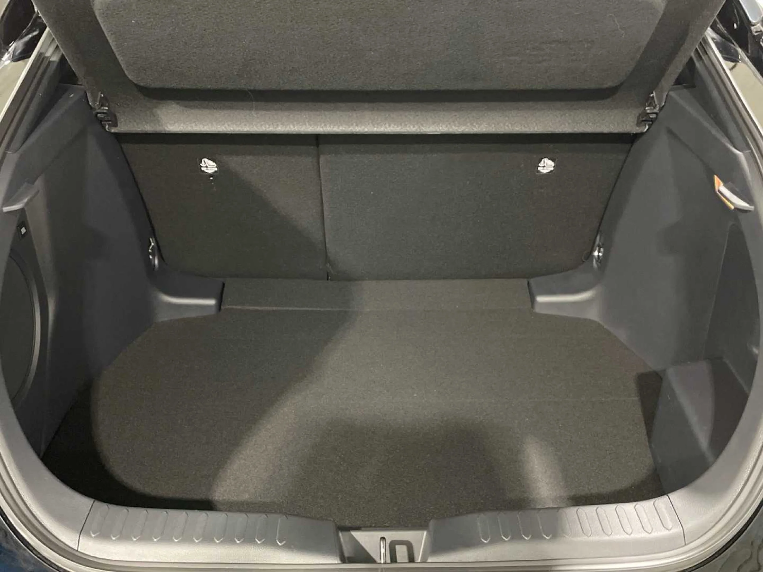 Toyota C-HR 200H Premiere - Foto 9