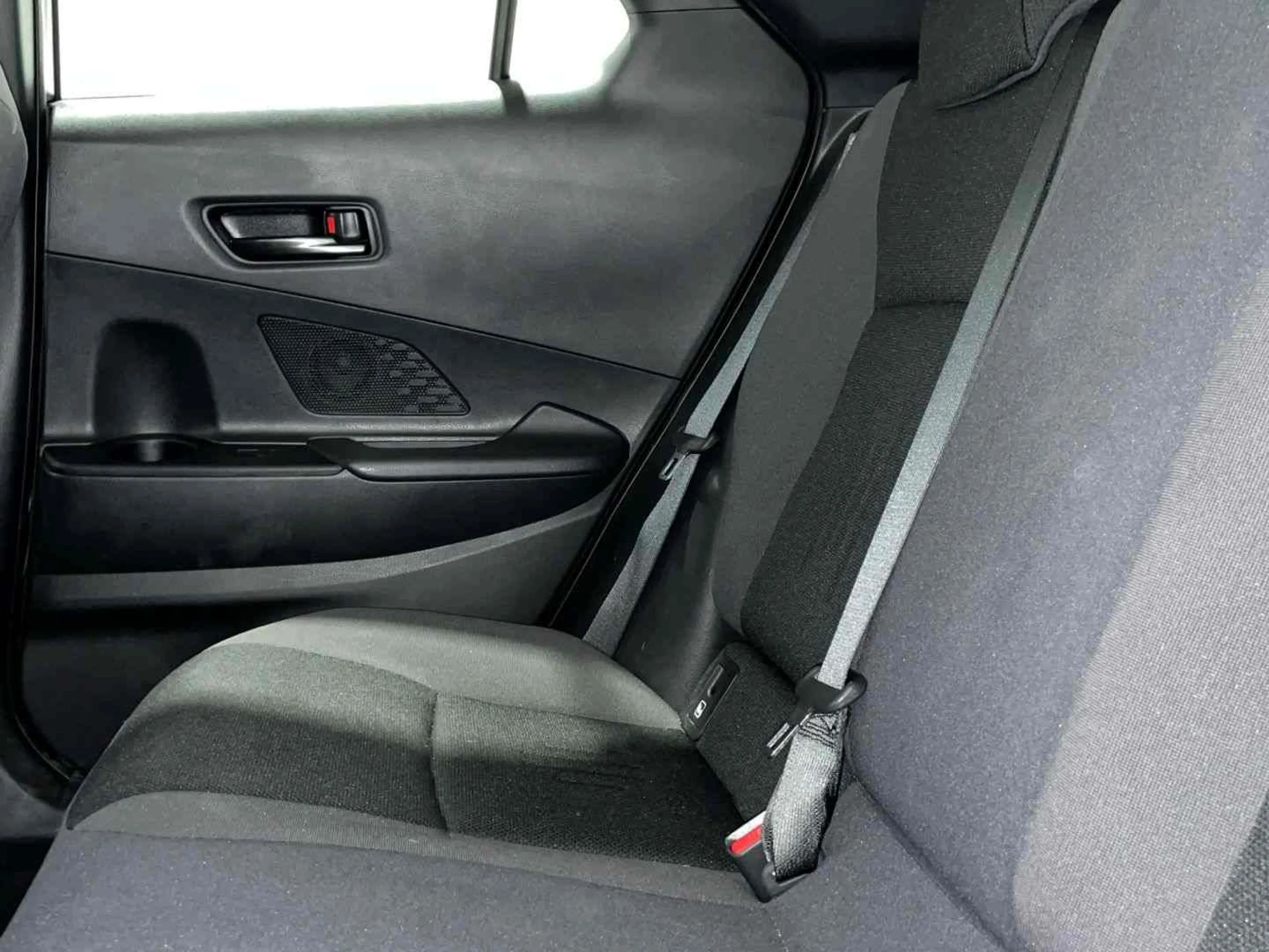 Toyota C-HR 140H Advance - Foto 9