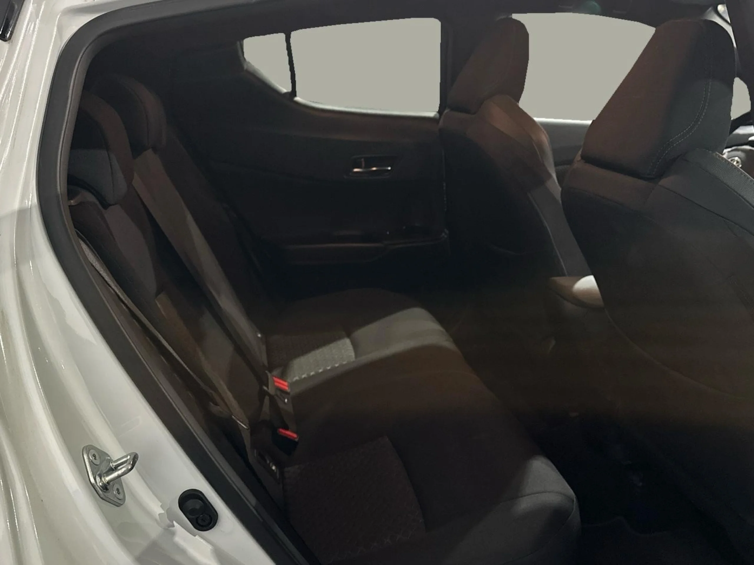 Toyota C-HR 180H Advance - Foto 7