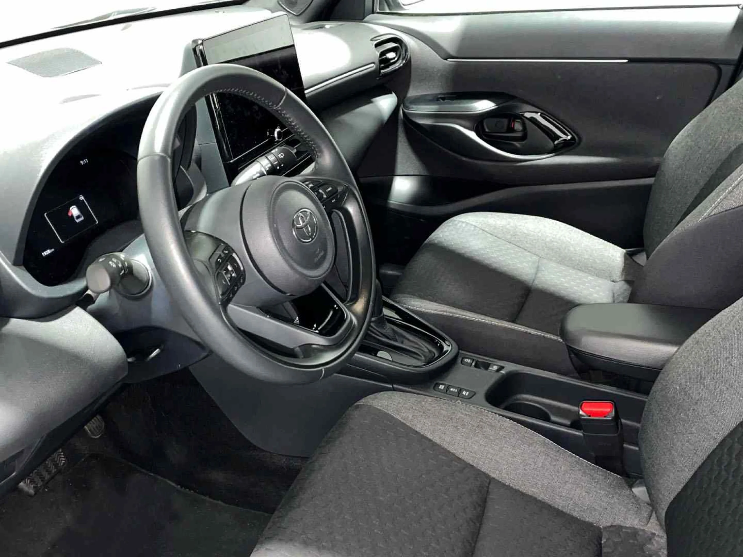 Toyota Yaris Cross 130H Active Plus - Foto 9