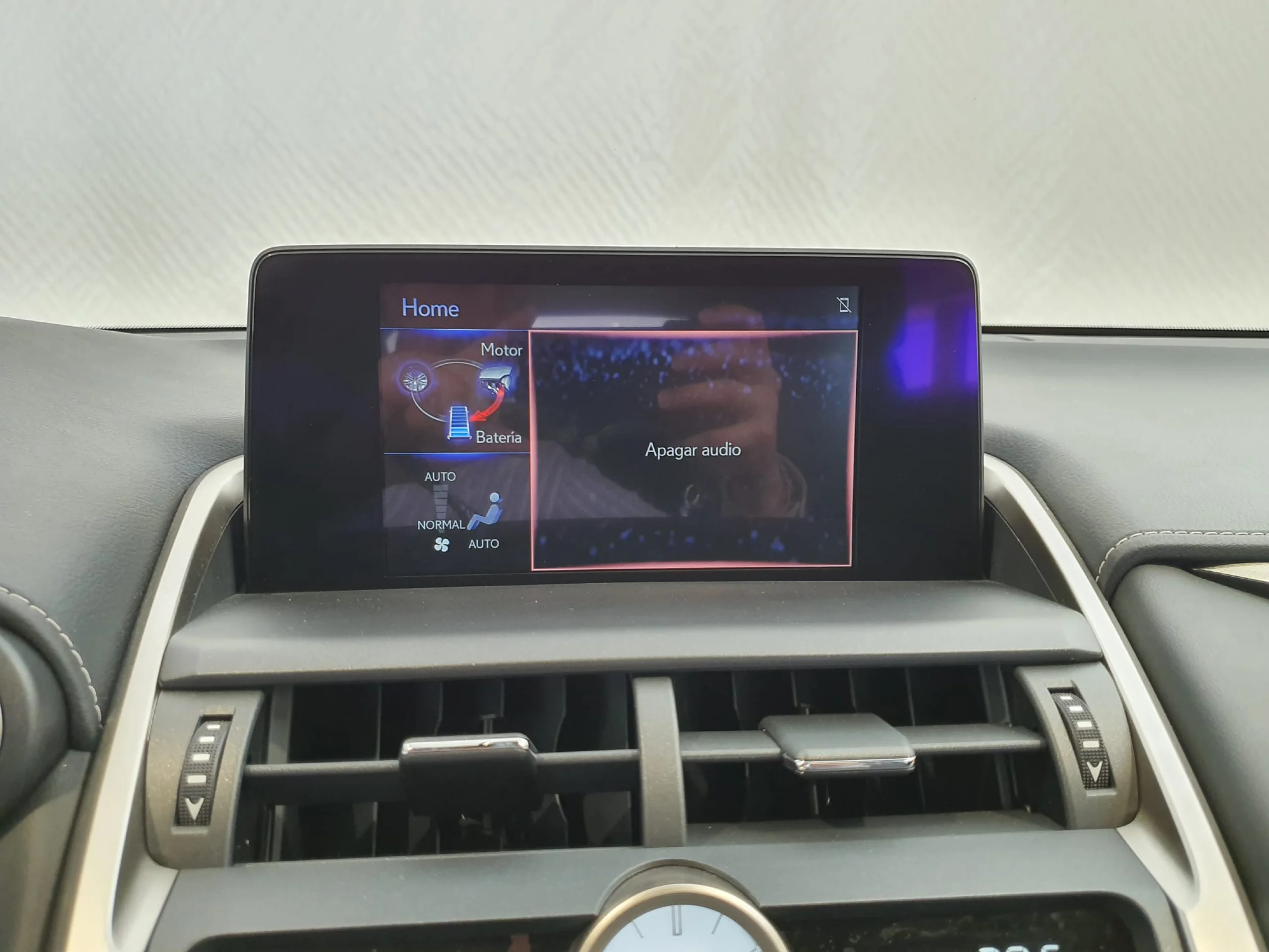 Lexus NX 300h NX300H PREMIUM 2WD - Foto 8