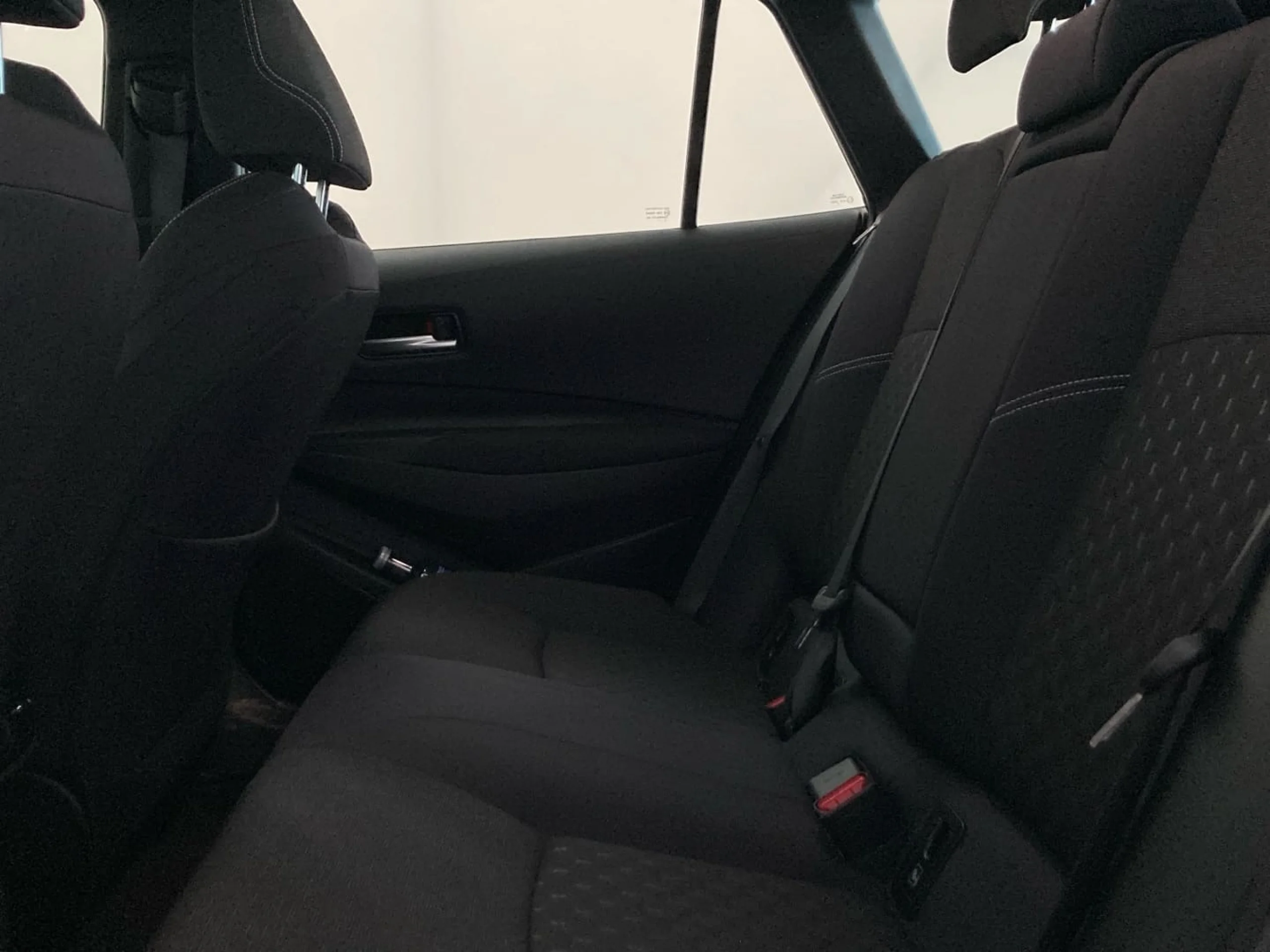 Toyota Corolla TS 140H Active Plus - Foto 8