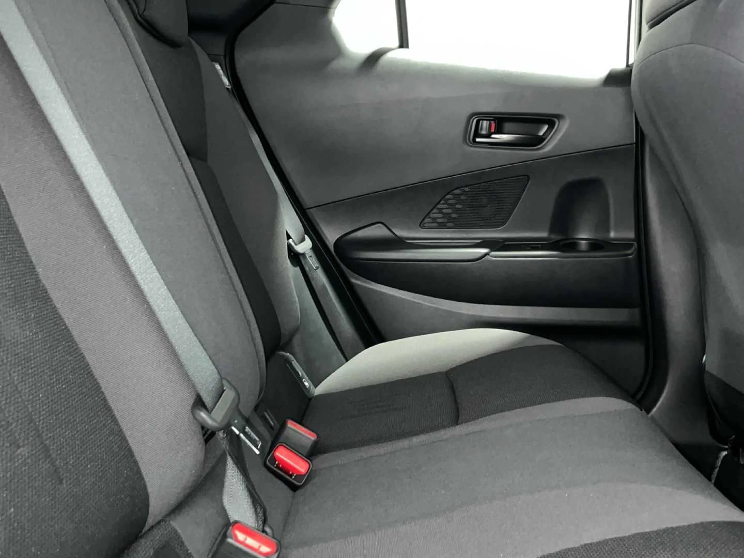 Toyota C-HR 140H Advance - Foto 7