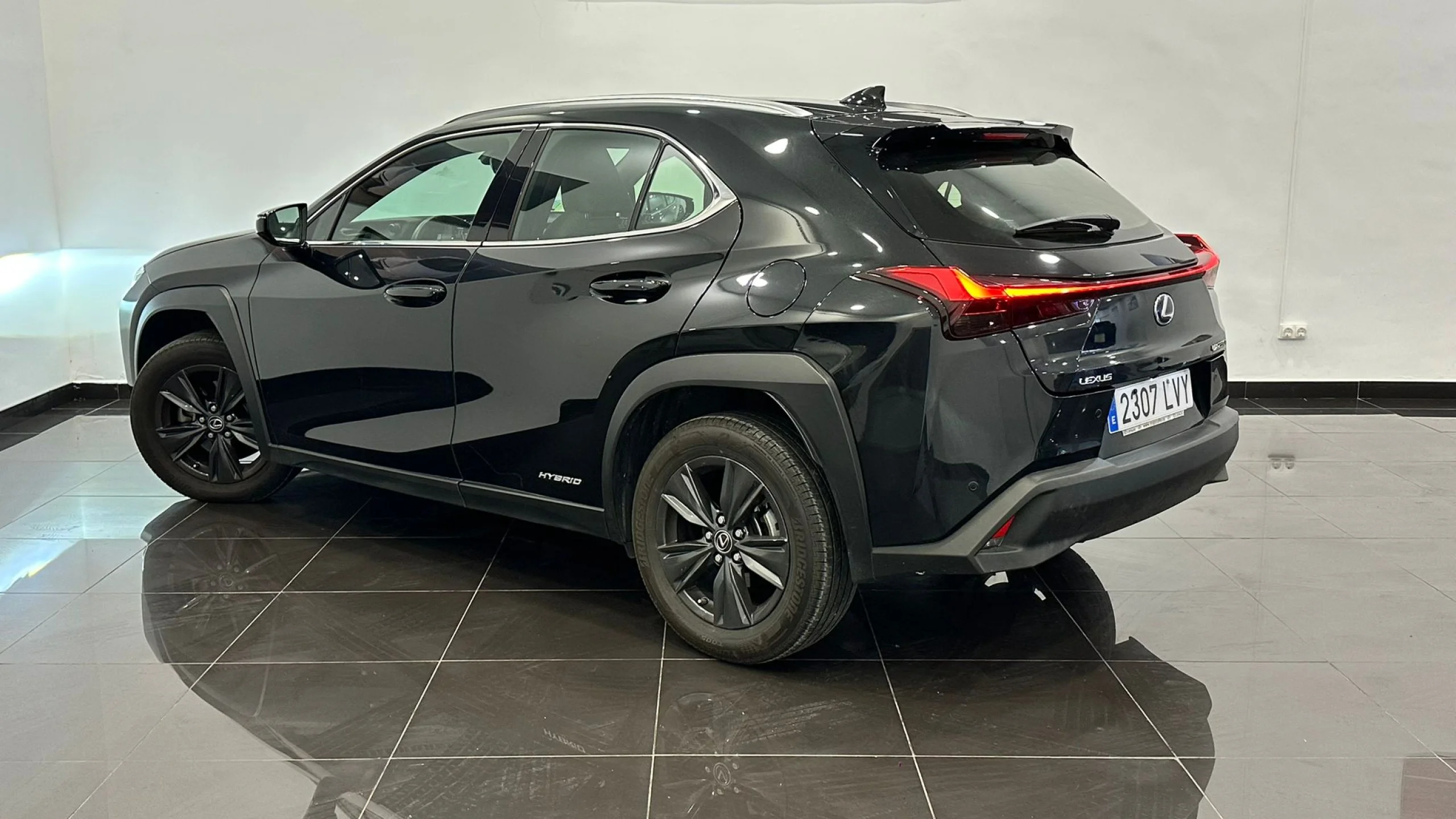 Lexus UX 250h BUSINESS 2.0 Híbrido Gasolina Transmisión Auto - Foto 3