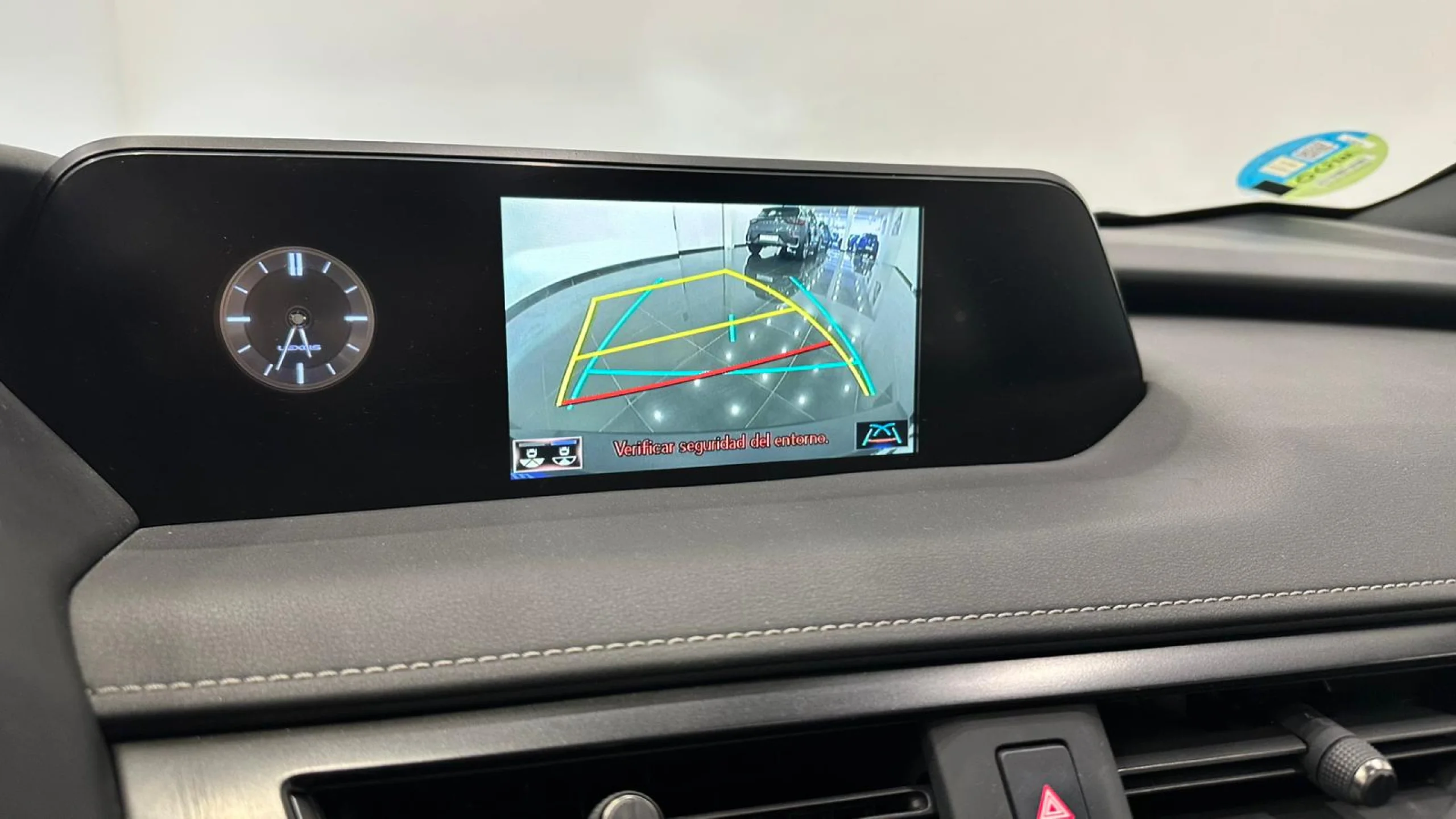 Lexus UX 250h BUSINESS 2.0 Híbrido Gasolina Transmisión Auto - Foto 9