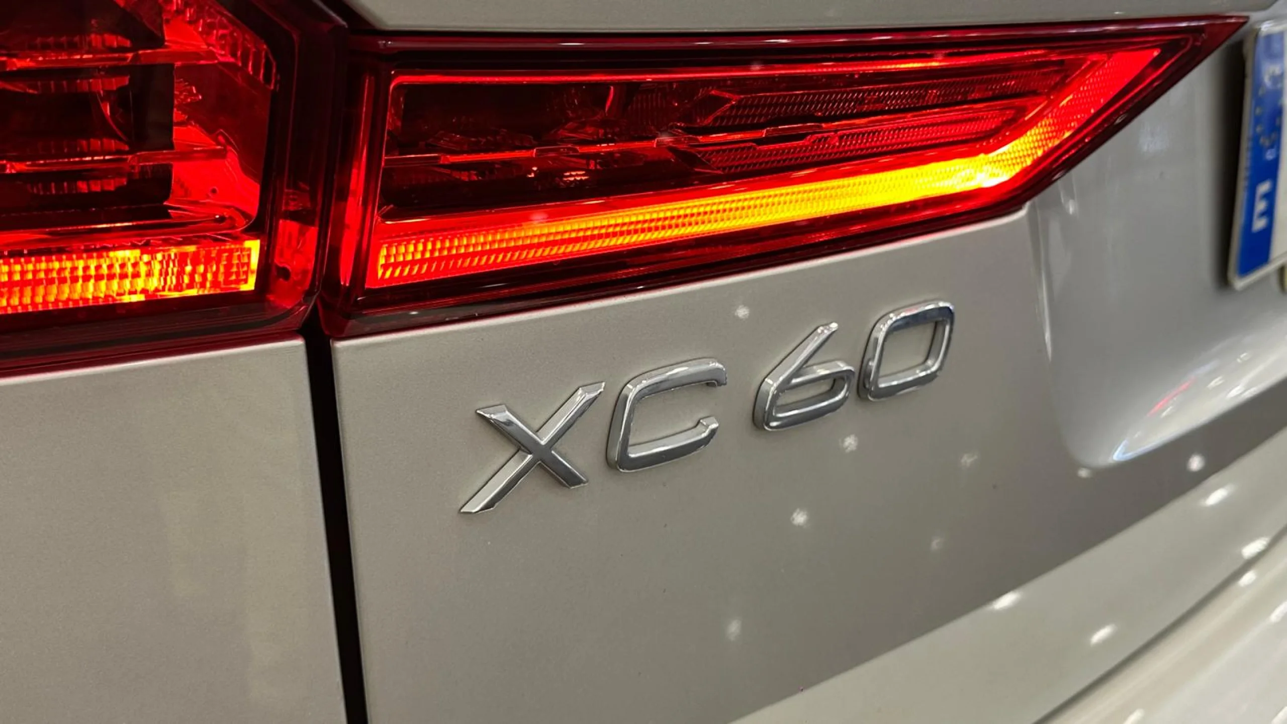 Volvo XC 60 XC60 B4 Momentum FWD Aut. - Foto 6