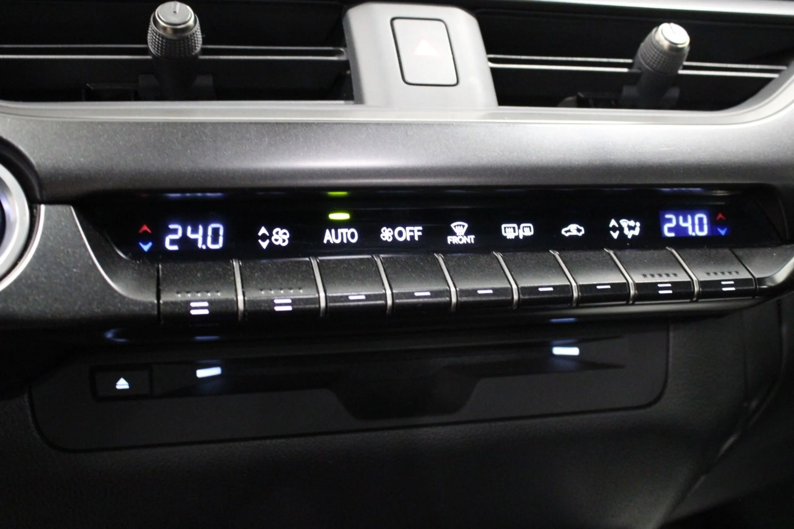 Lexus UX 250h UX250H PREMIUM 2WD - Foto 20