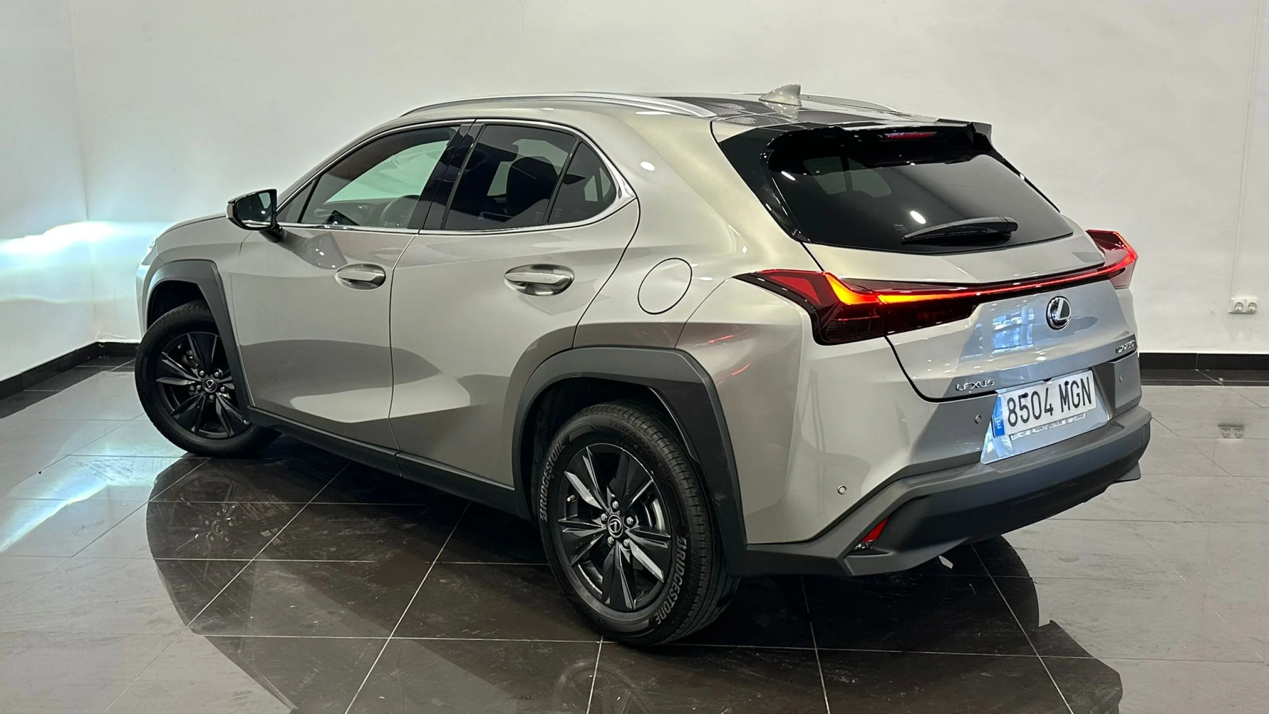 Lexus UX 250h PREMIUM 2WD - Foto 3