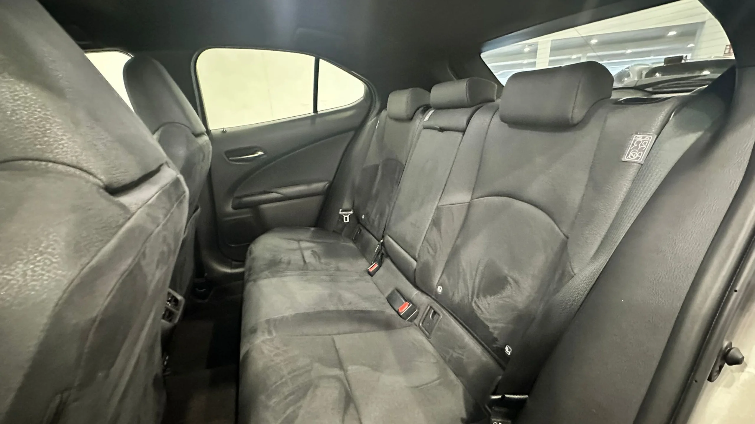 Lexus UX 250h PREMIUM 2WD - Foto 10