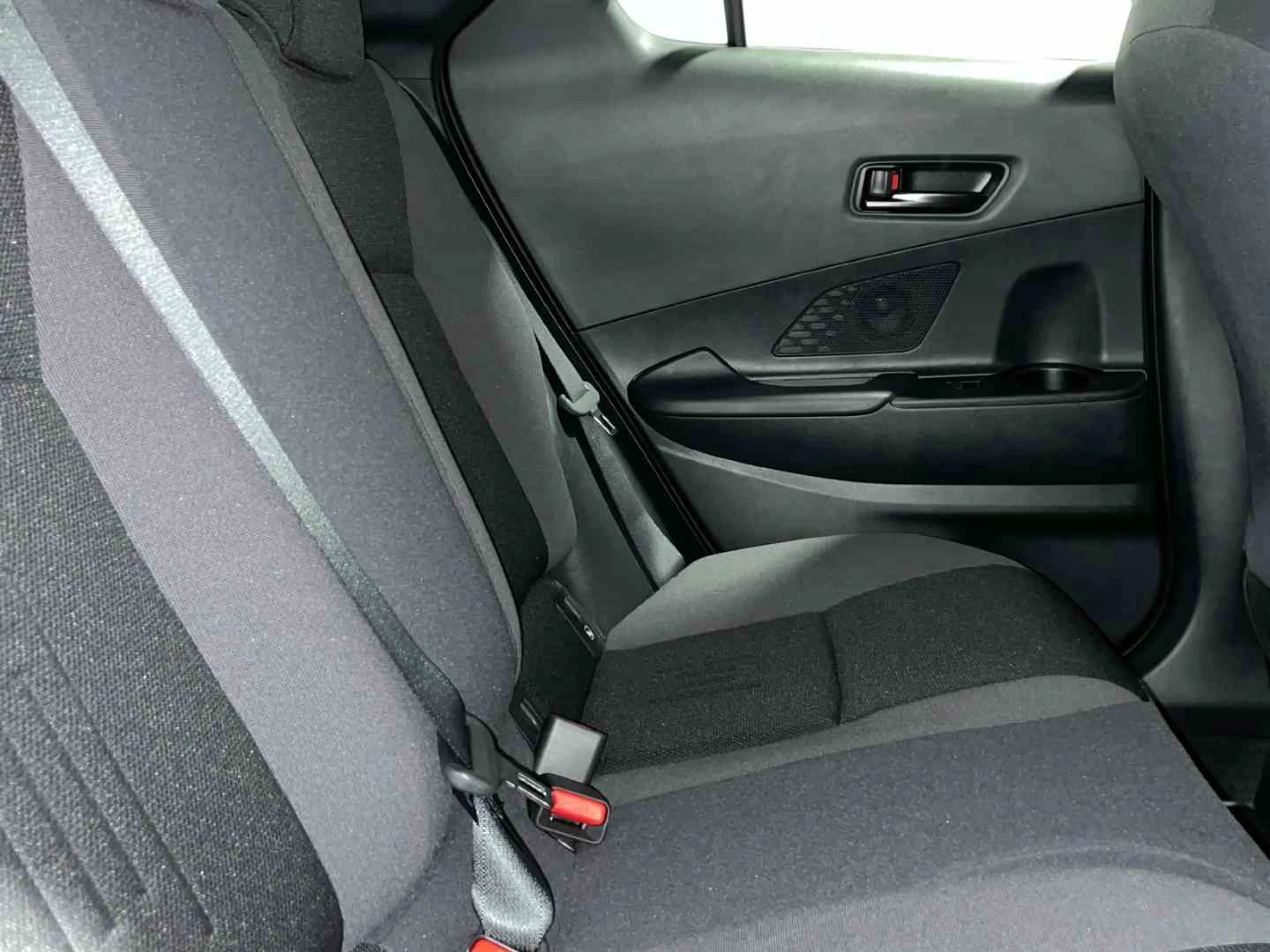 Toyota C-HR 140H Advance - Foto 8