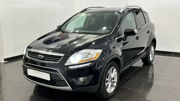 Ford Kuga TITANIUM S 4X4 POWERSHIFT
