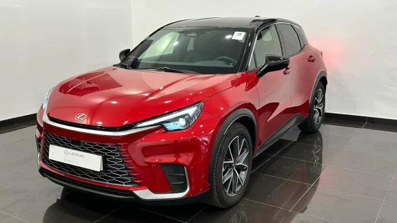 Lexus LBX EMOTION +