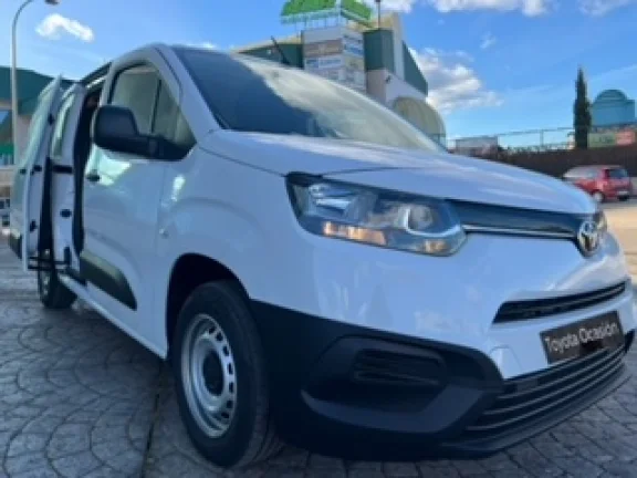 Toyota Pro Ace Van GX 650 kg