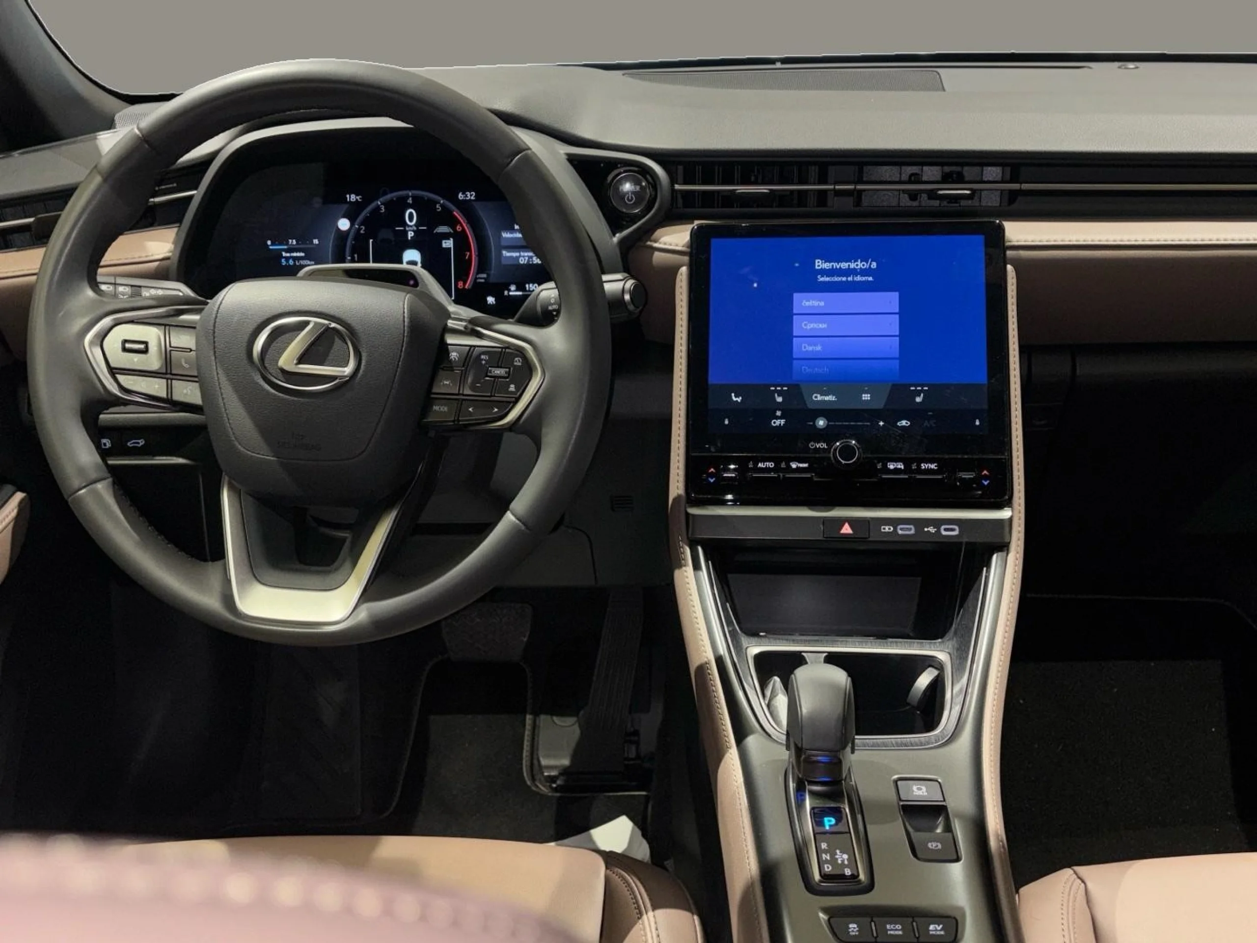 Lexus LBX ELEGANT PLUS - Foto 10