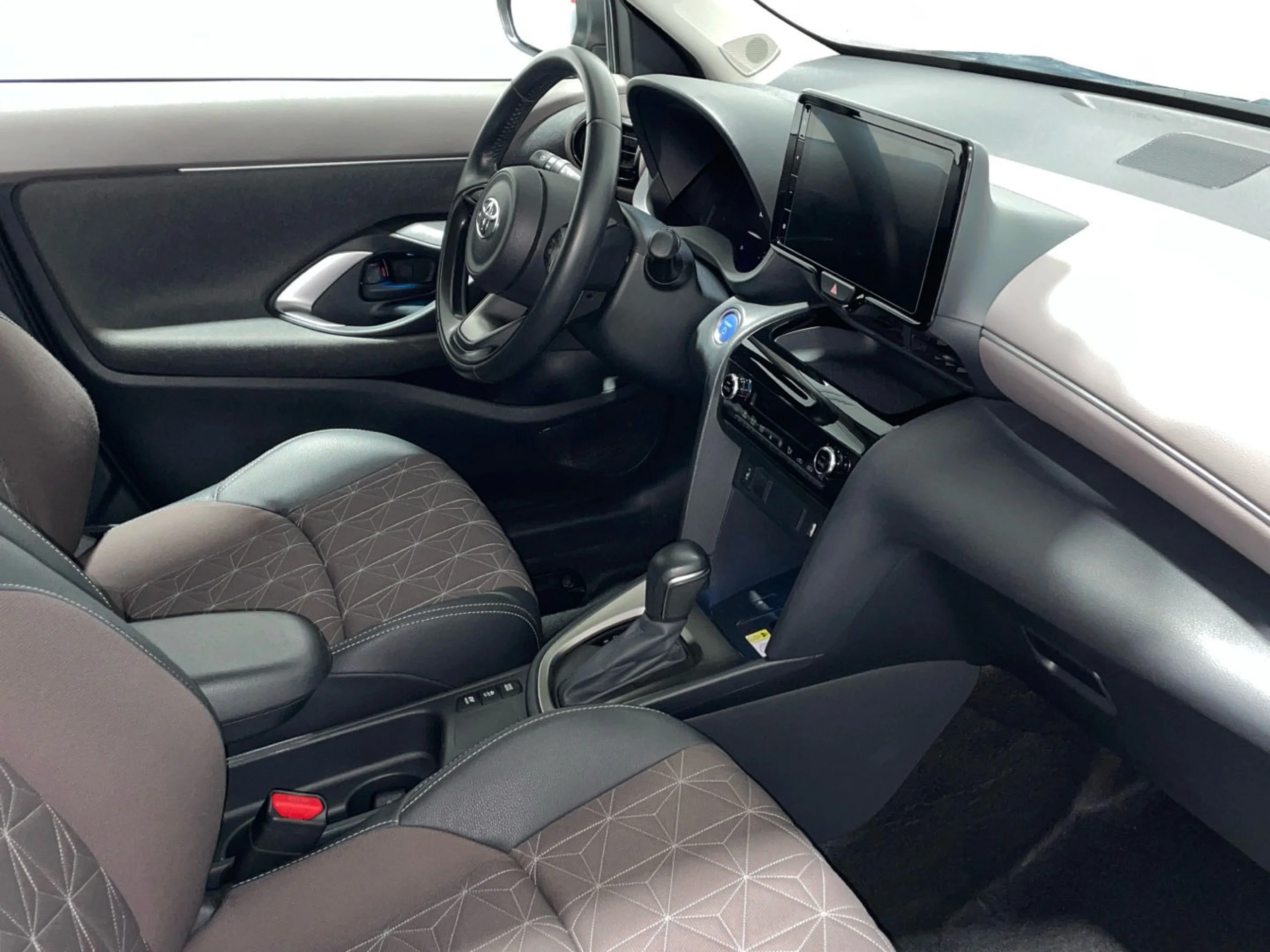 Toyota Yaris Cross Active Tech 120H - Foto 8