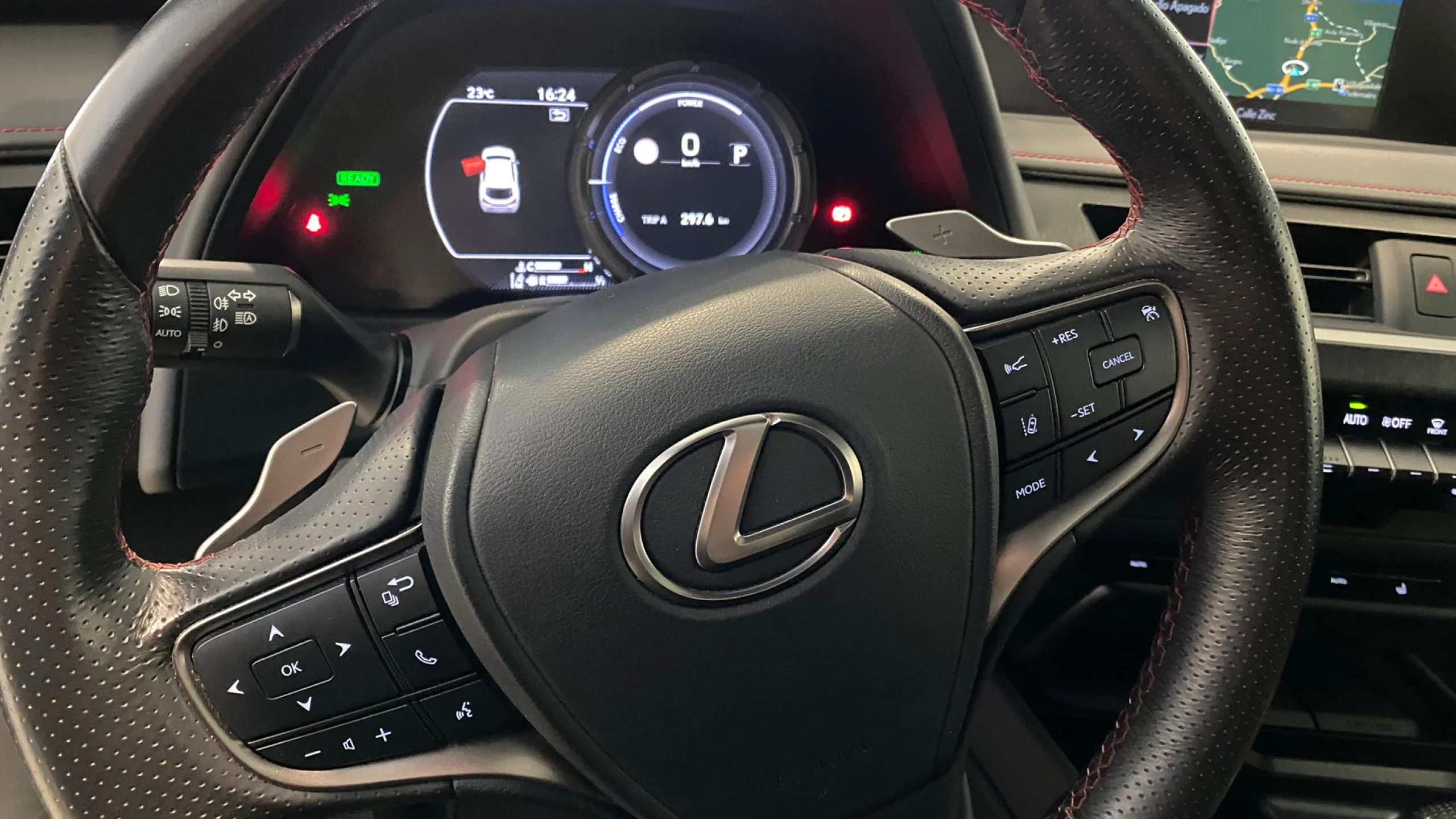 Lexus UX 250h F SPORT - Foto 9