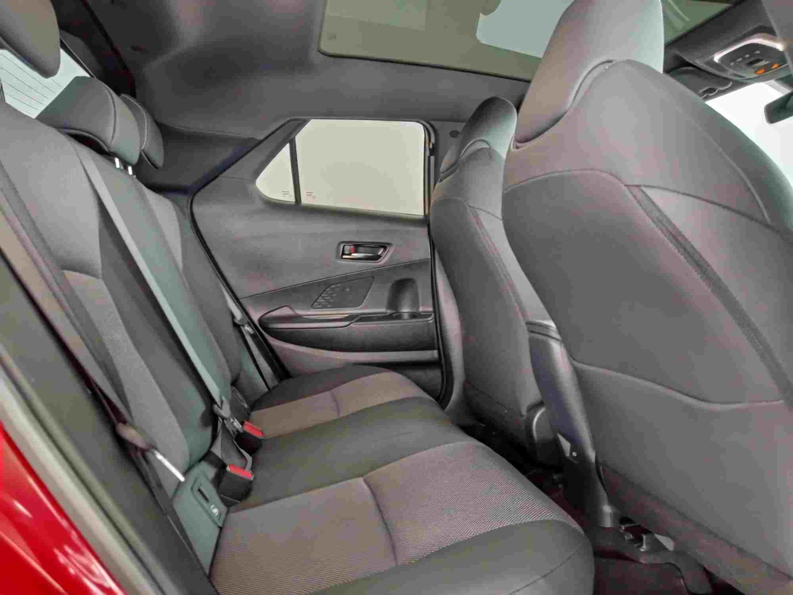 Toyota C-HR 140H Advance + Skyview - Foto 9