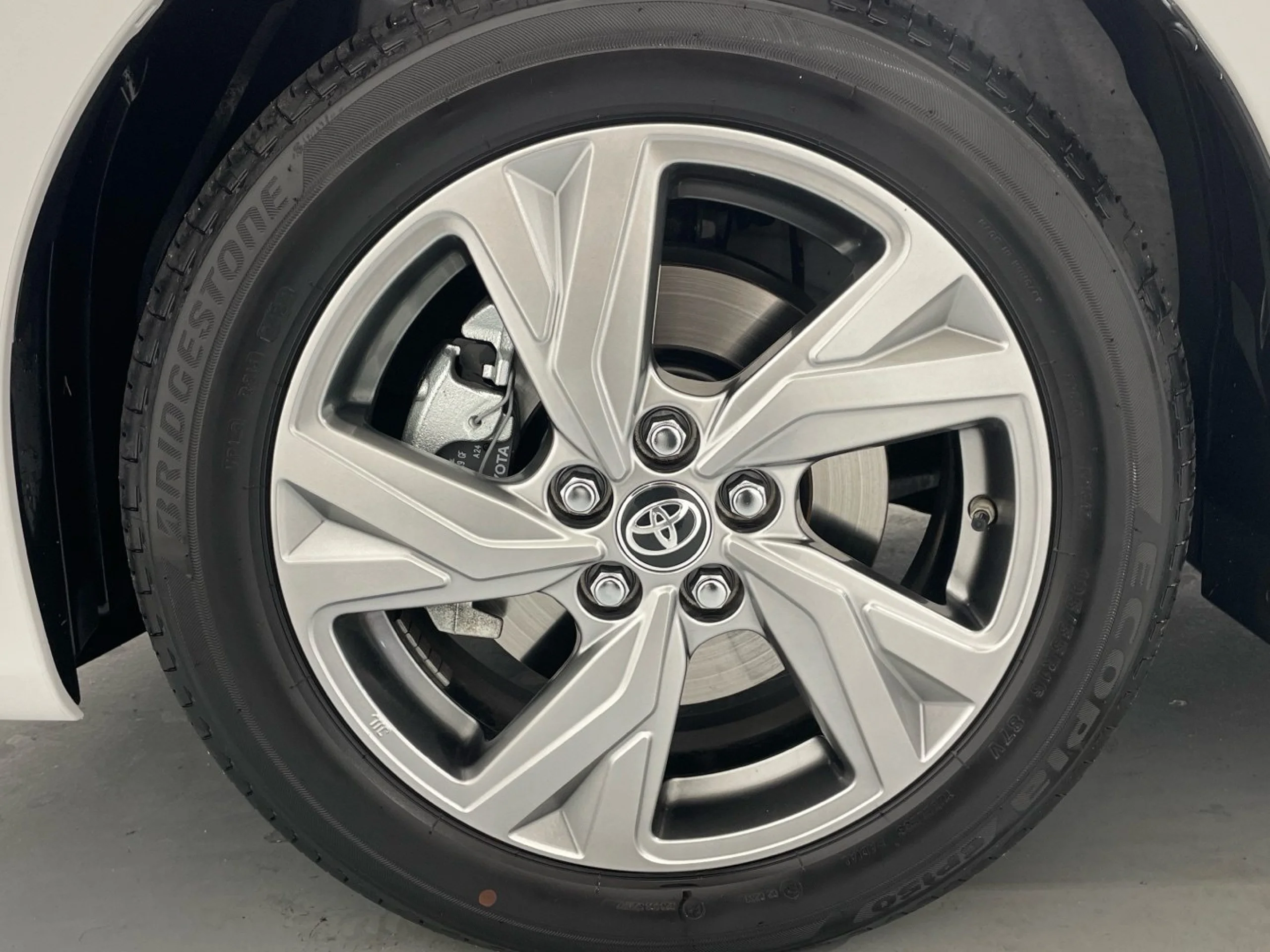 Toyota Yaris Active Plus 120H - Foto 2