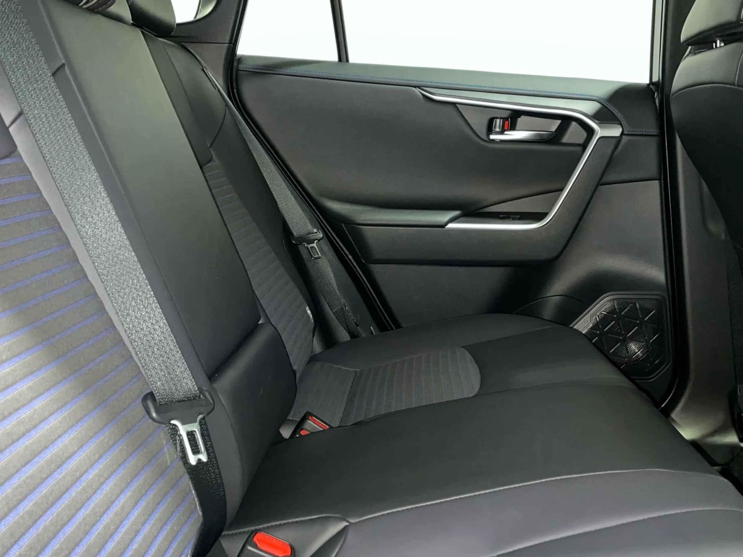 Toyota RAV 4 220H STYLE 4WD - Foto 10