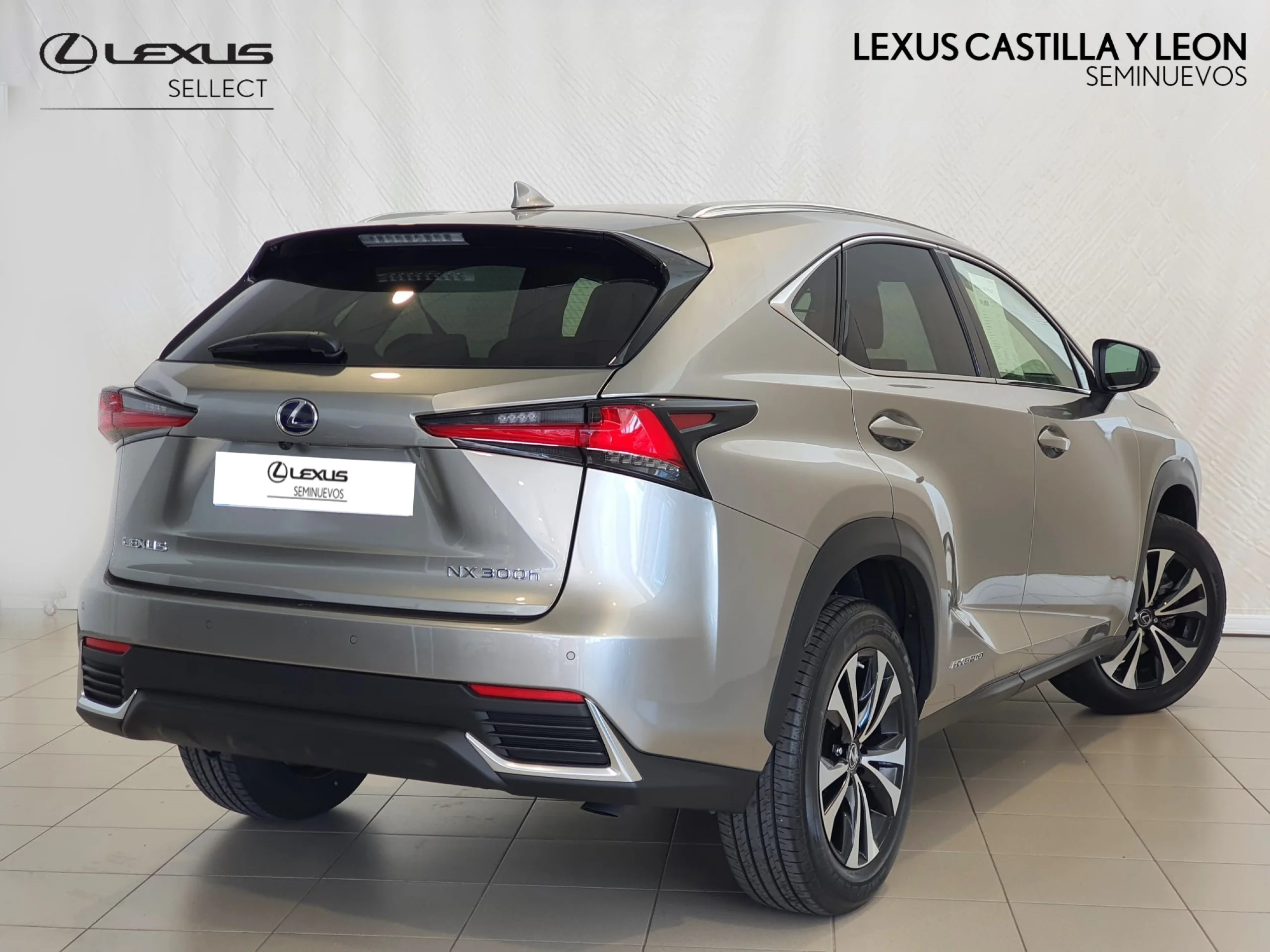 Lexus NX 300h NX300H PREMIUM 2WD - Foto 4
