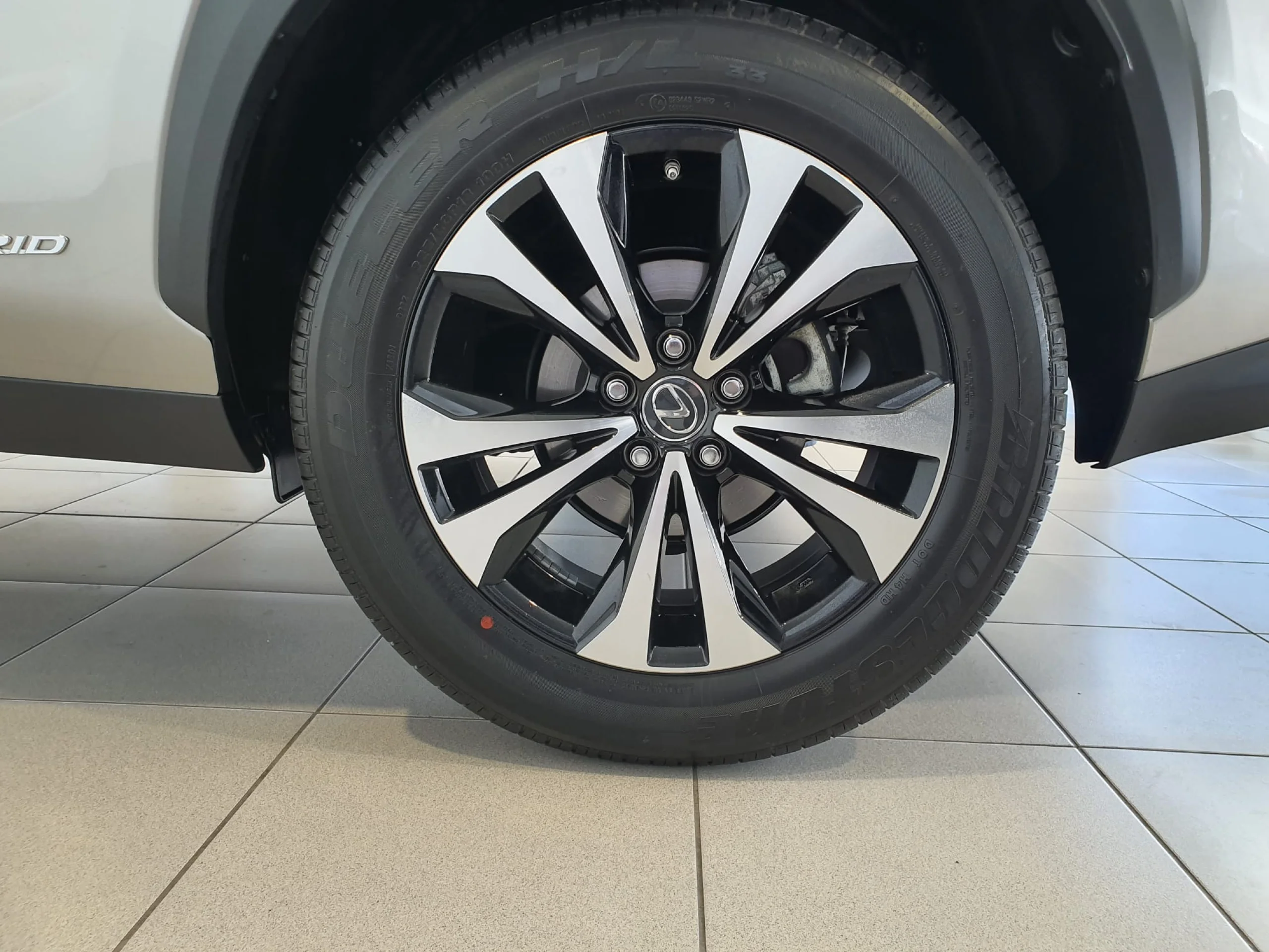 Lexus NX 300h NX300H PREMIUM 2WD - Foto 5