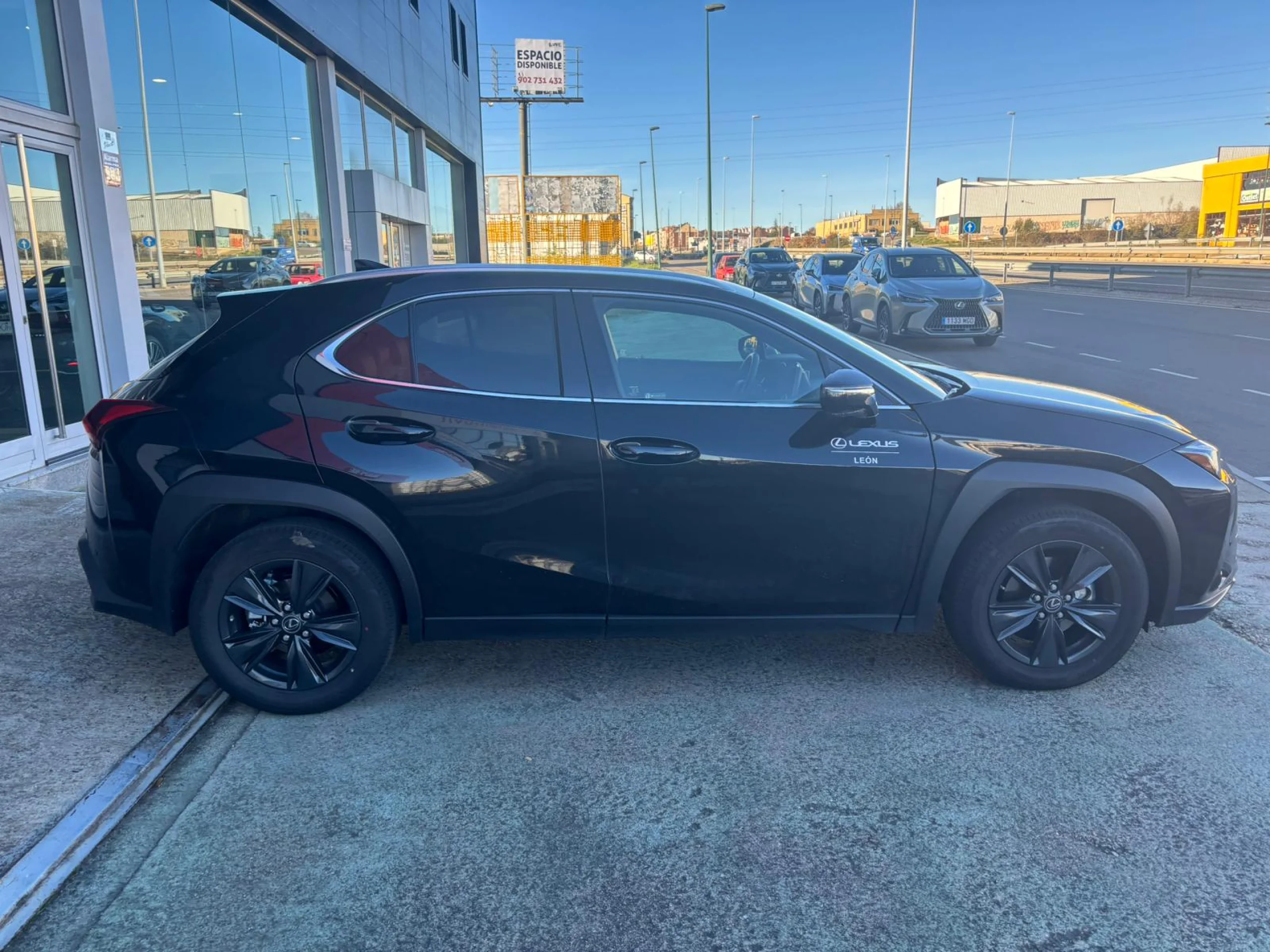 Lexus UX 250h 2WD PREMIUM - Foto 7