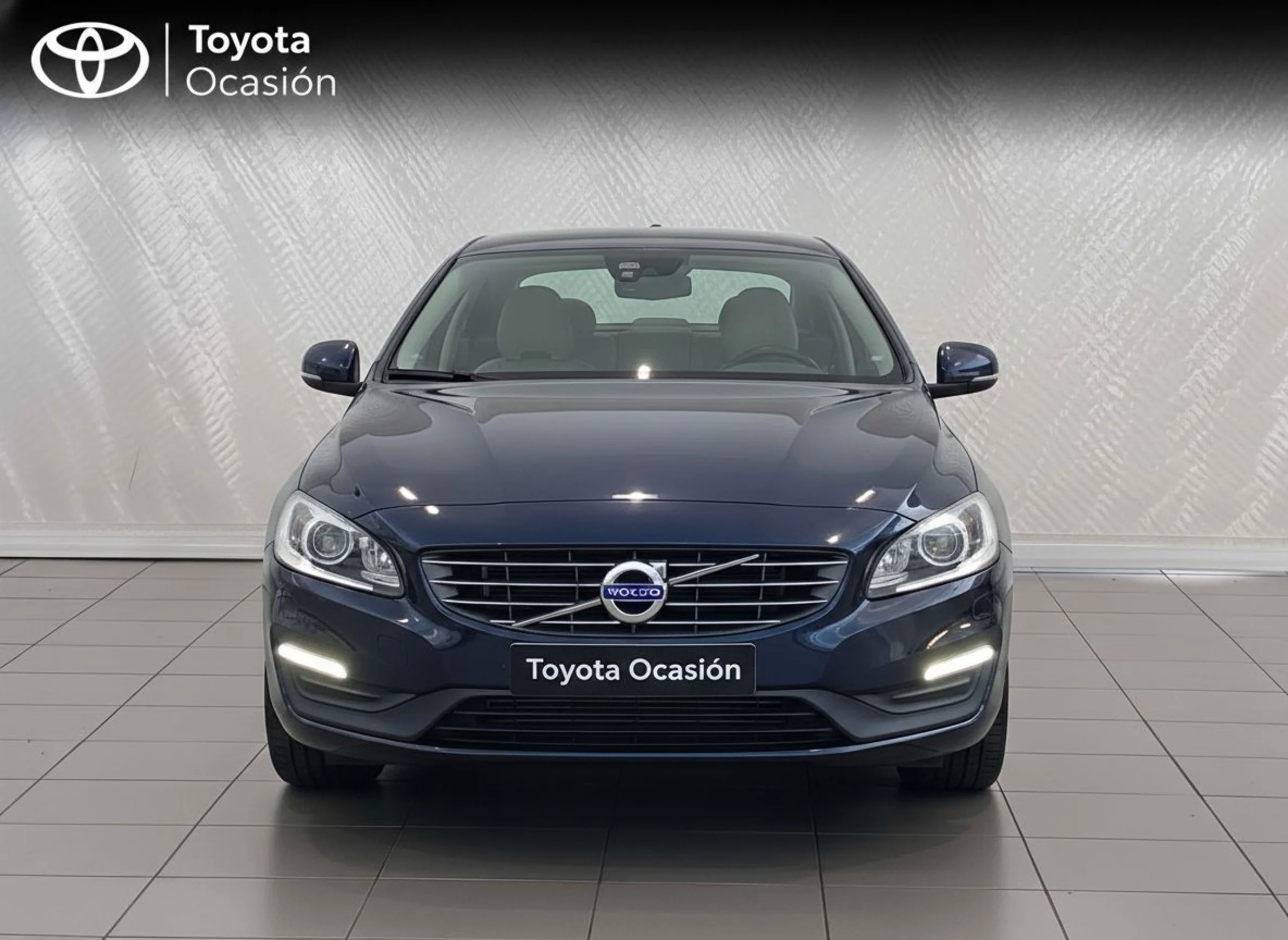 Volvo S60 D3 MOMENTUM  AUT - Foto 4