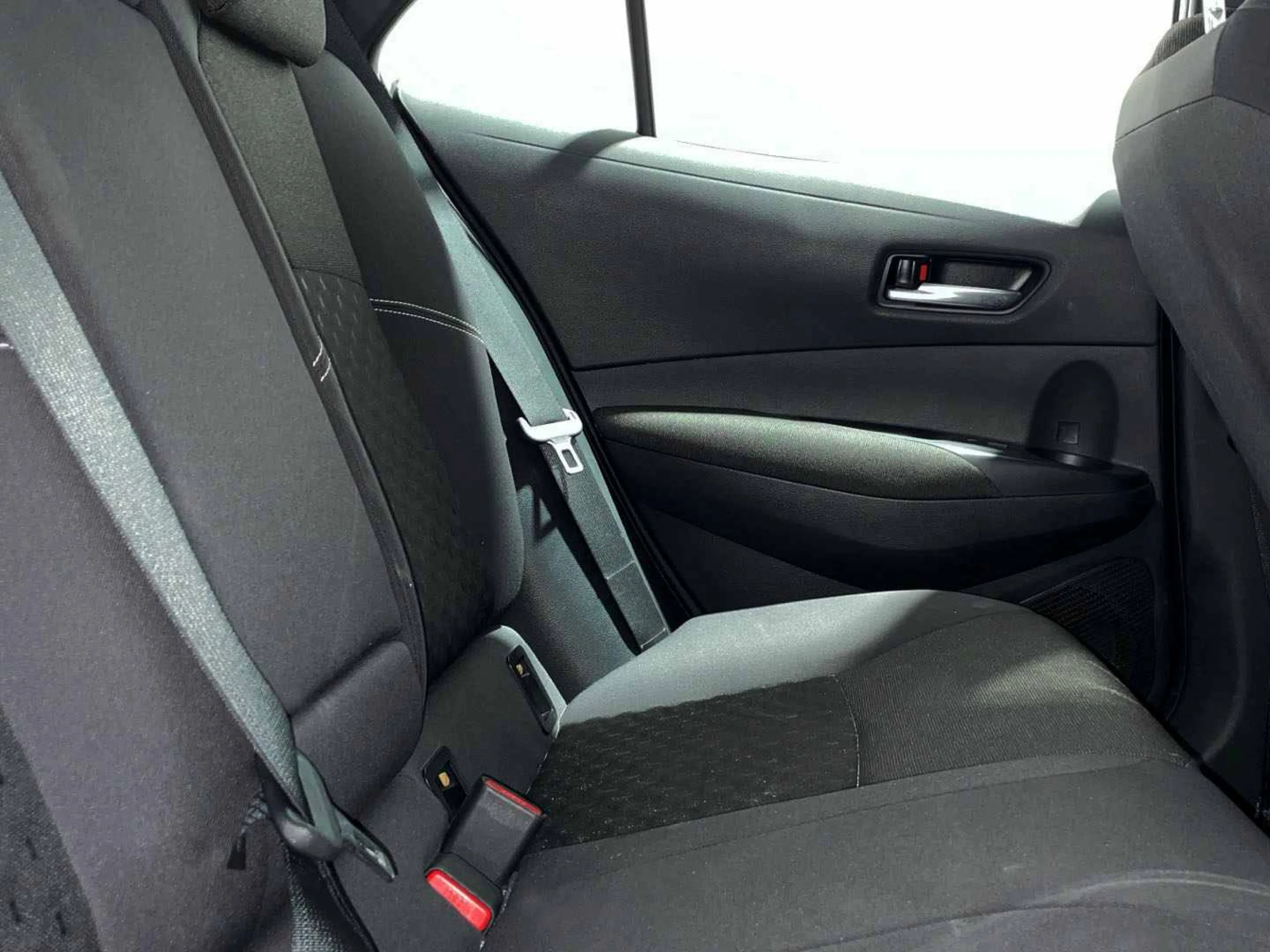 Toyota Corolla 140H Active Plus - Foto 8