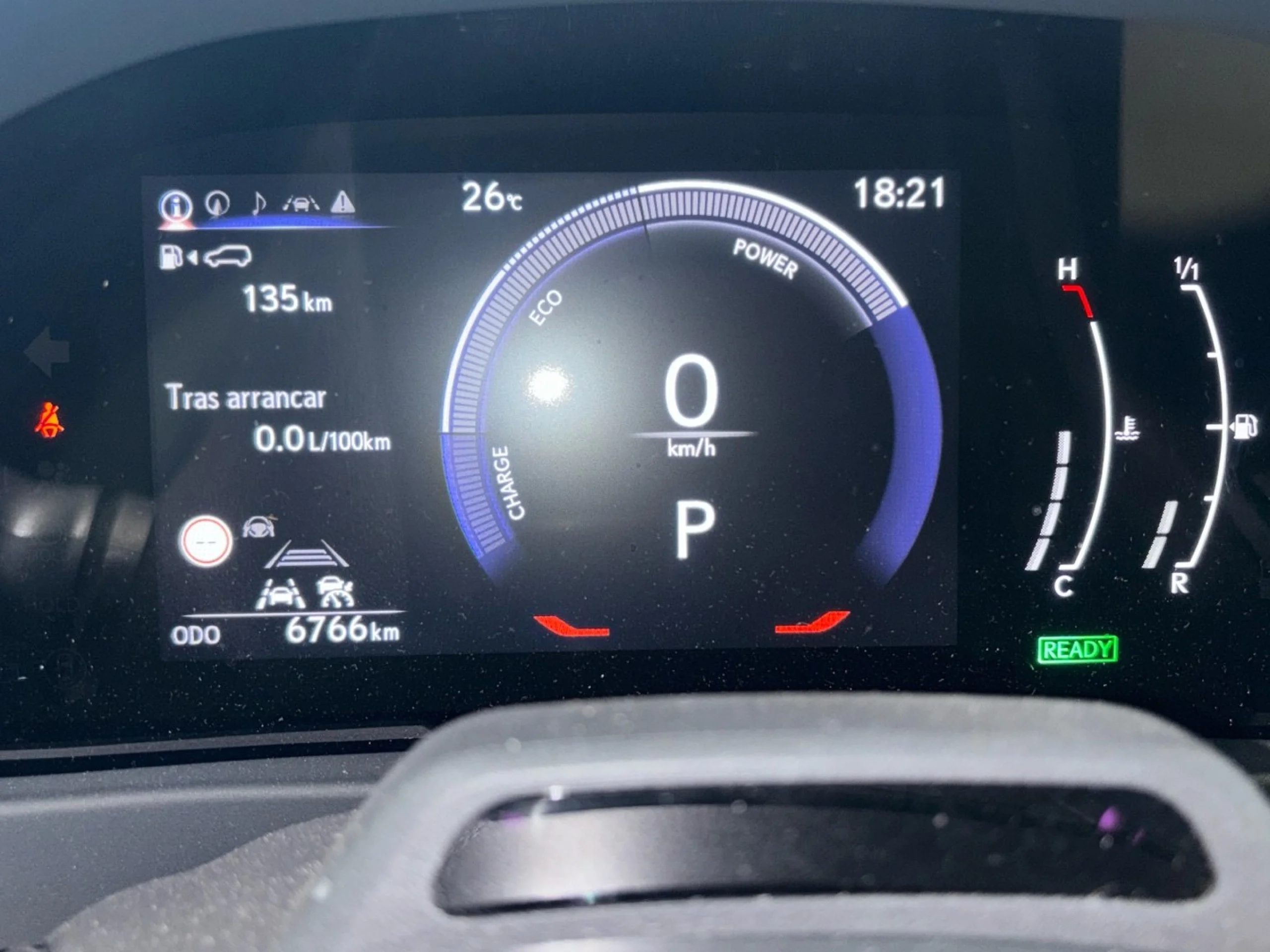Lexus UX300h UX+ - Foto 9