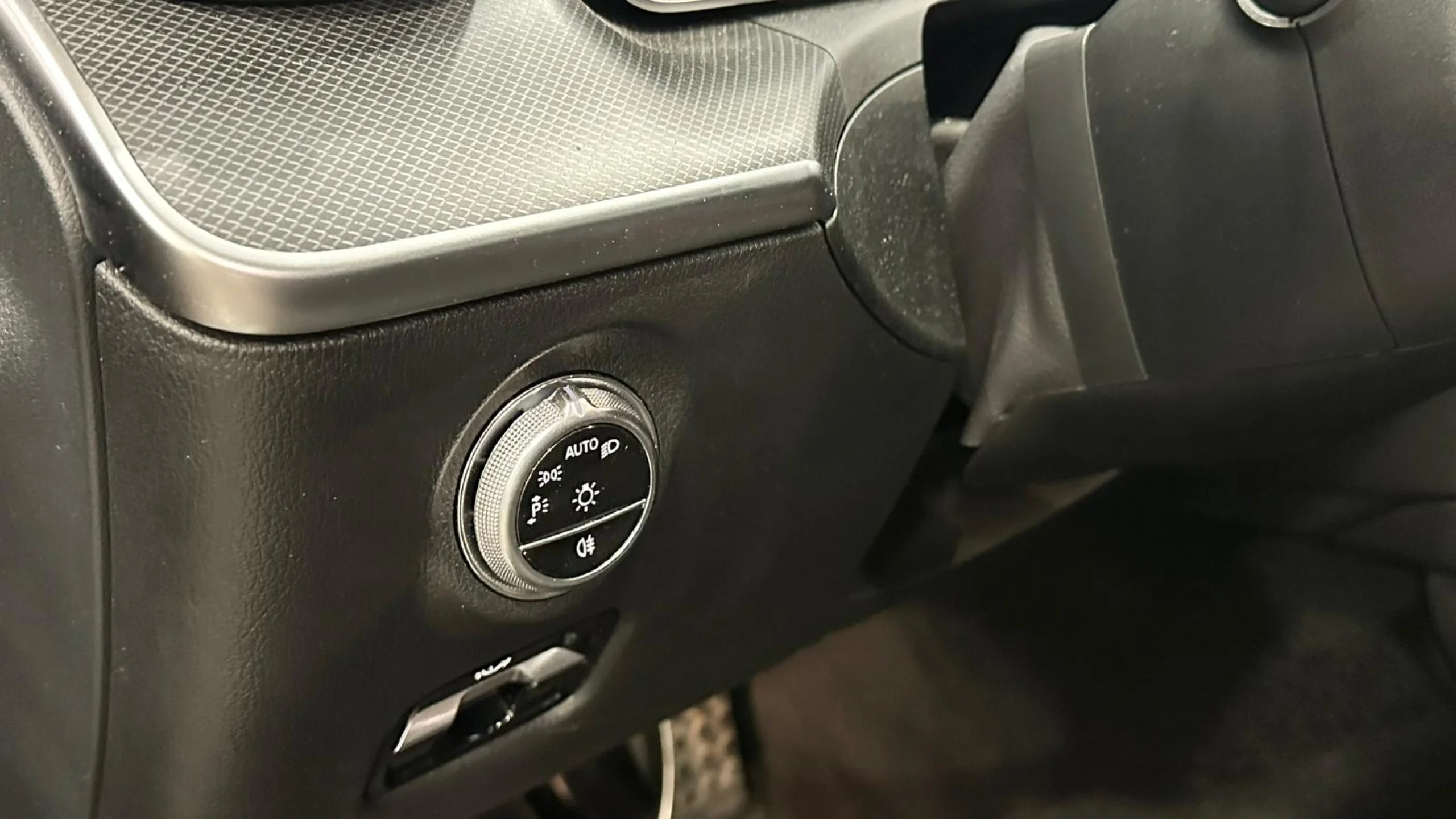 Mercedes-Benz C 220 C220 CDI 9G-Tronic AMG - Foto 13