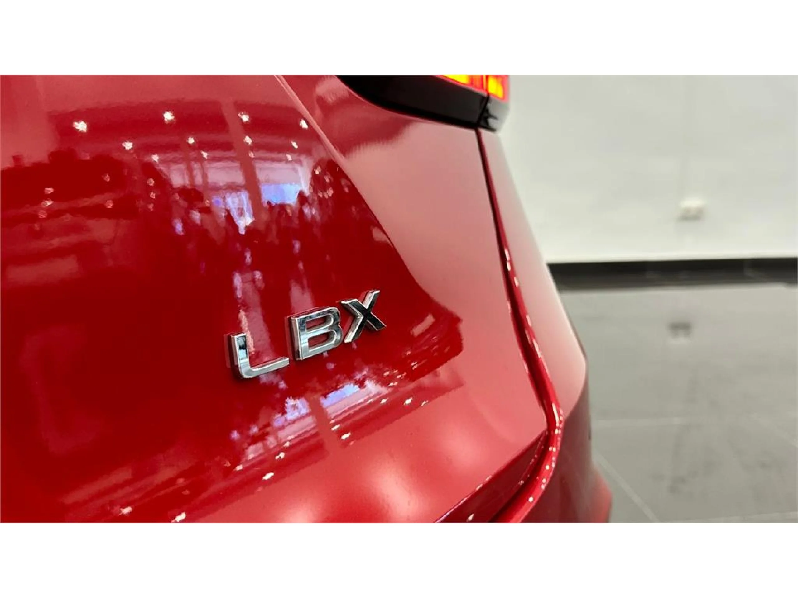 Lexus LBX ELEGANT + - Foto 3