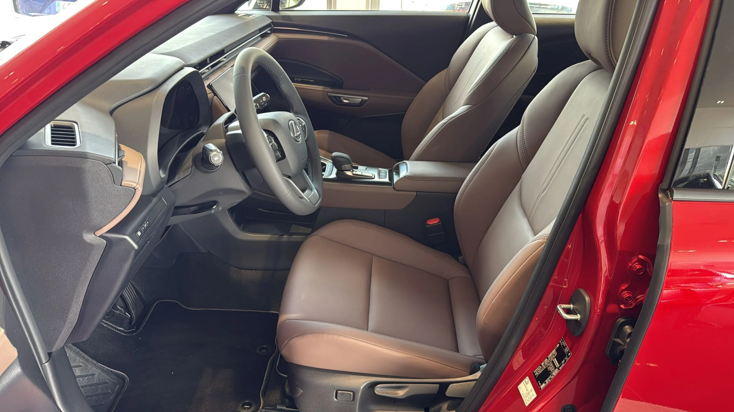 Lexus LBX ELEGANT + - Foto 8