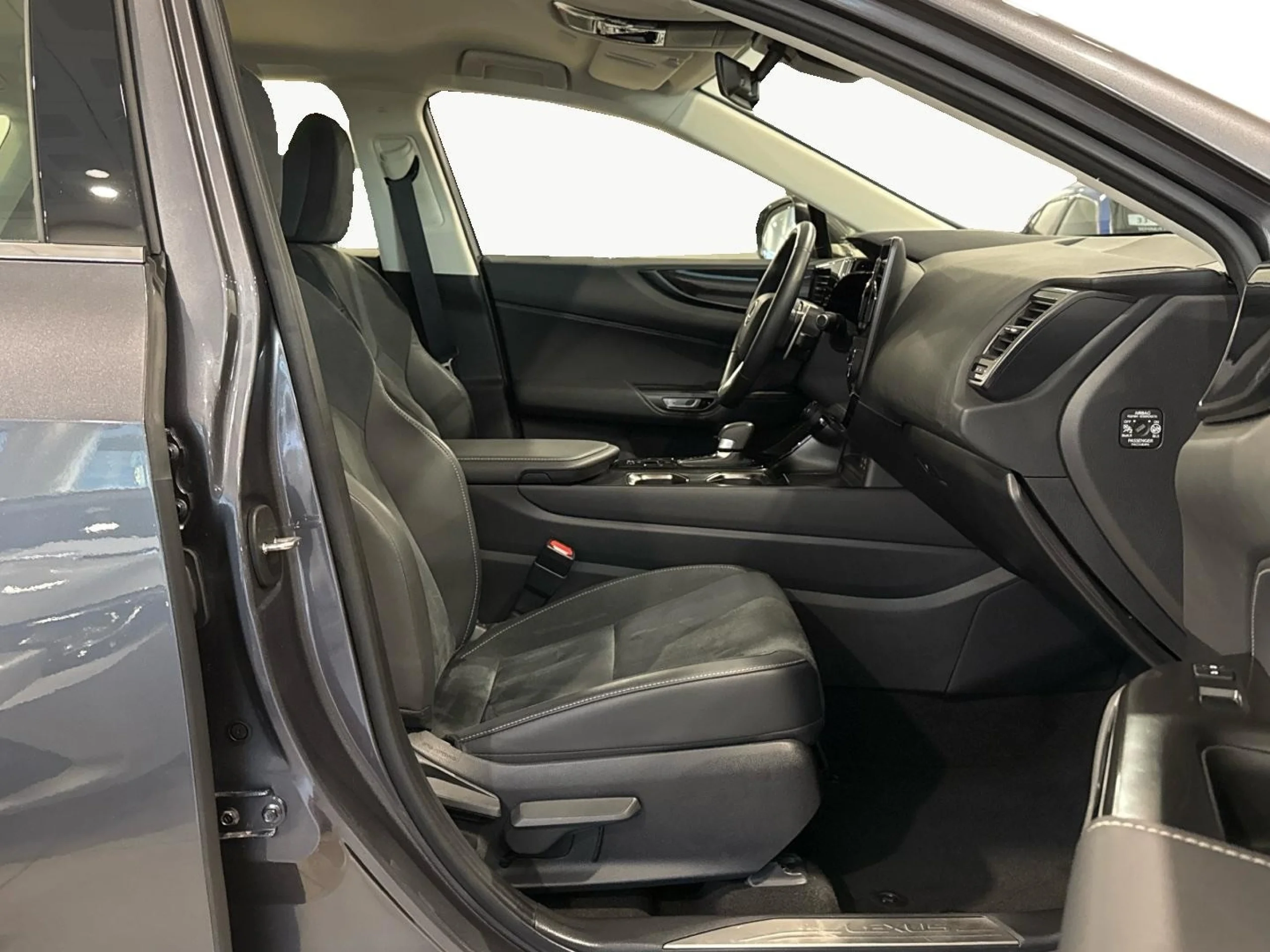 Lexus NX 350h PREMIUM 2WD - Foto 6