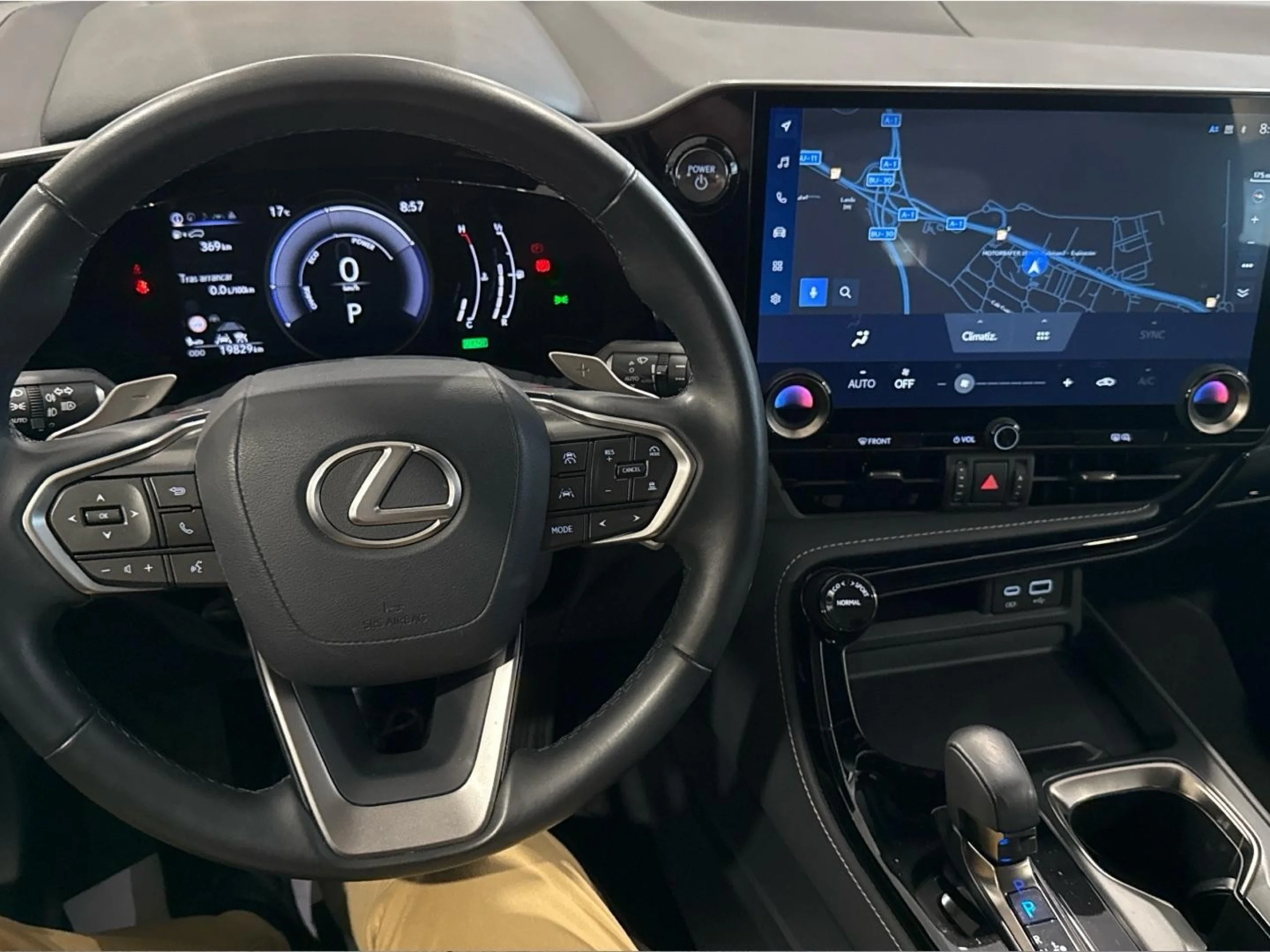 Lexus NX 350h PREMIUM 2WD - Foto 9