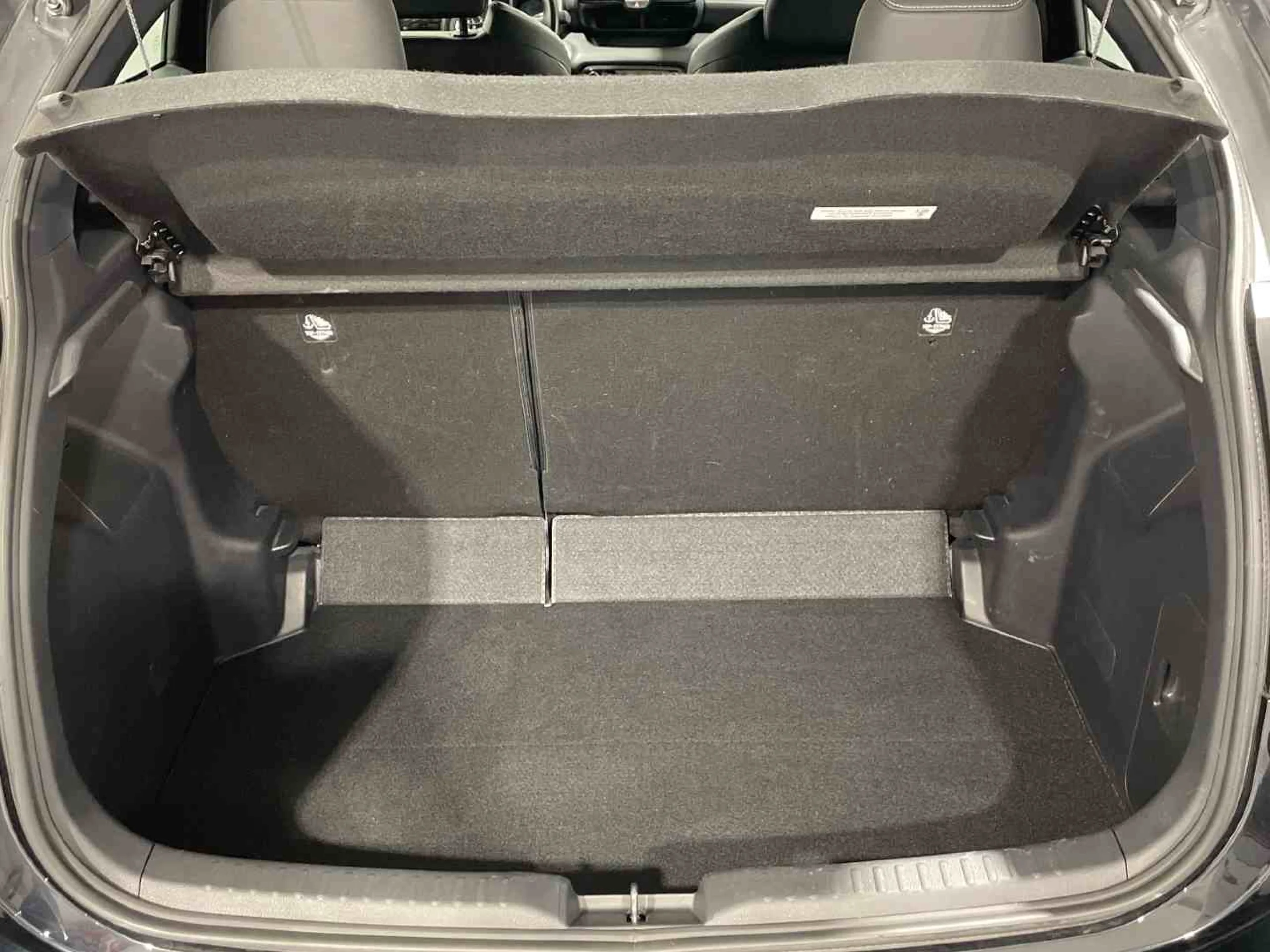 Toyota Yaris 120H Style - Foto 6