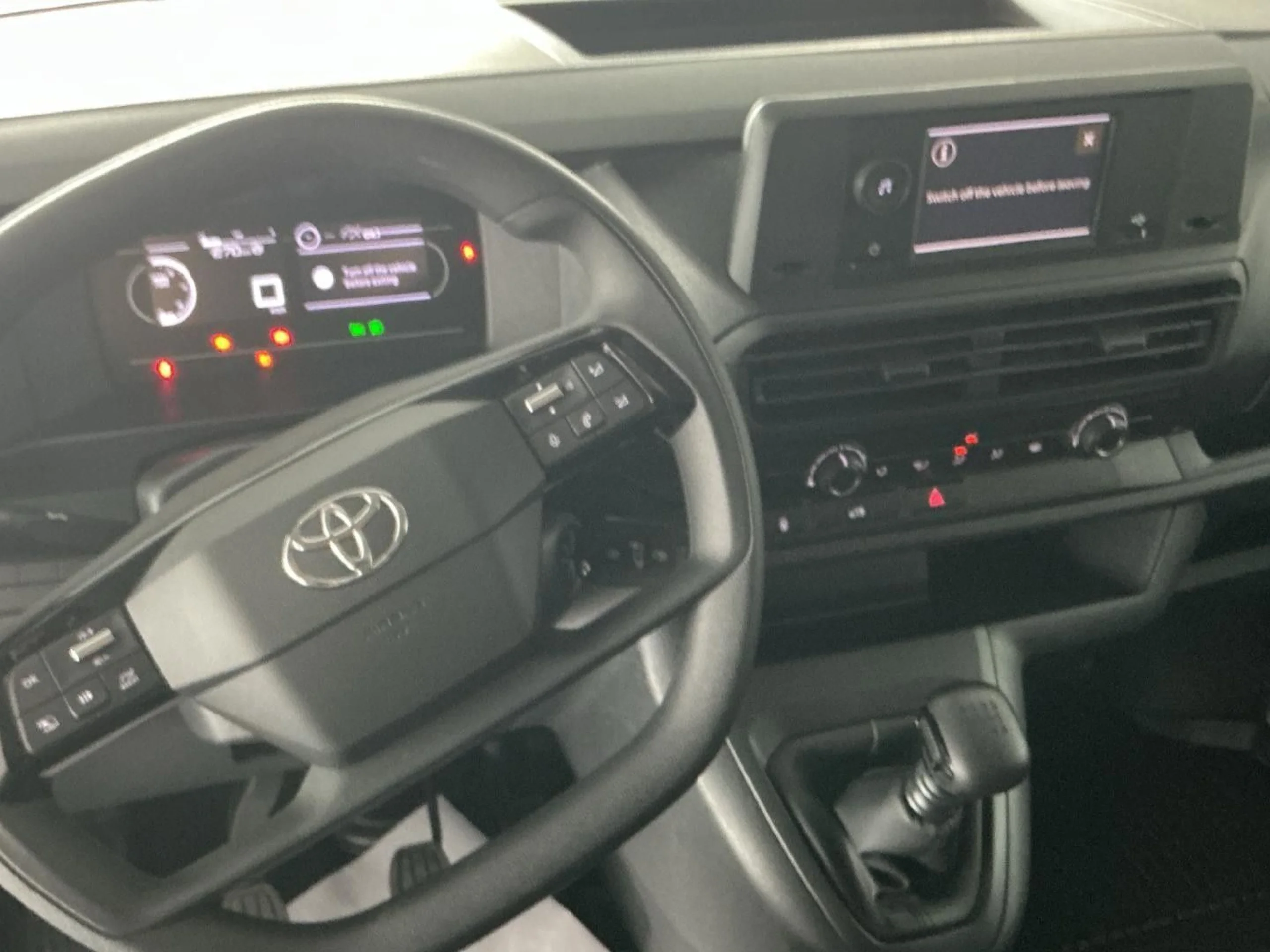 Toyota Proace Van 1.5D 120CV 6MT GX L1 - Foto 14