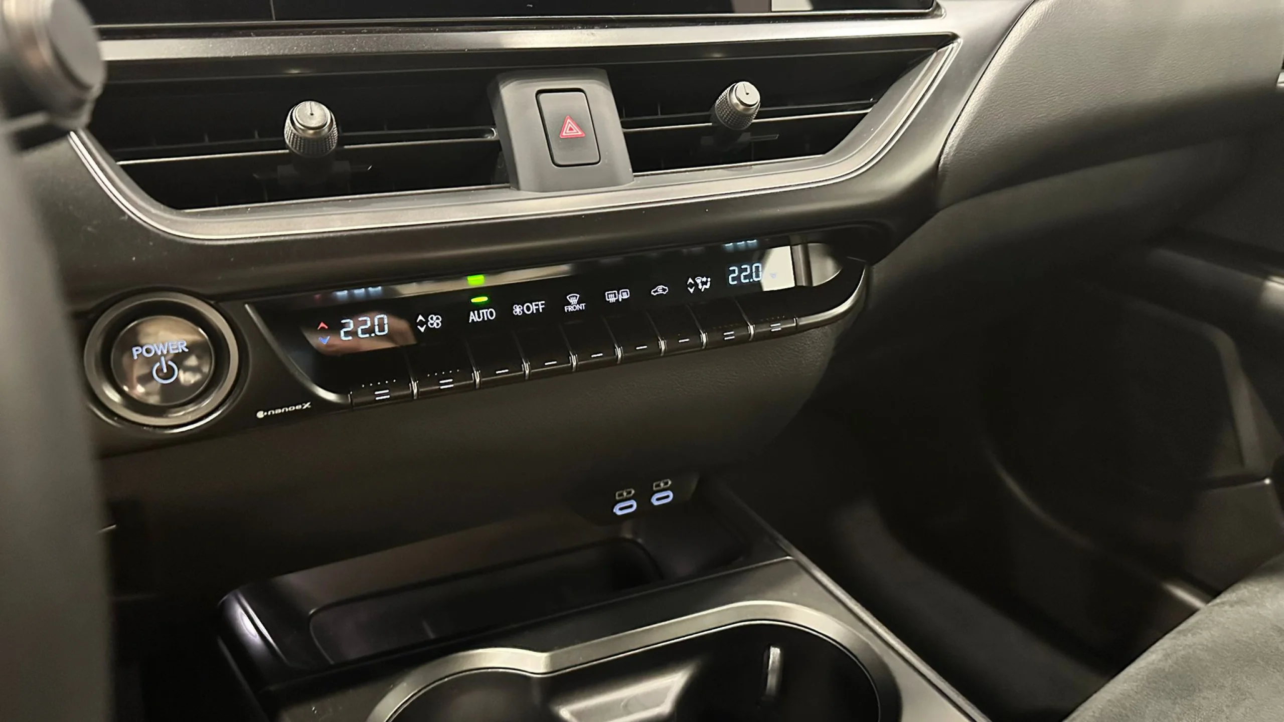 Lexus UX300h UX+ - Foto 11