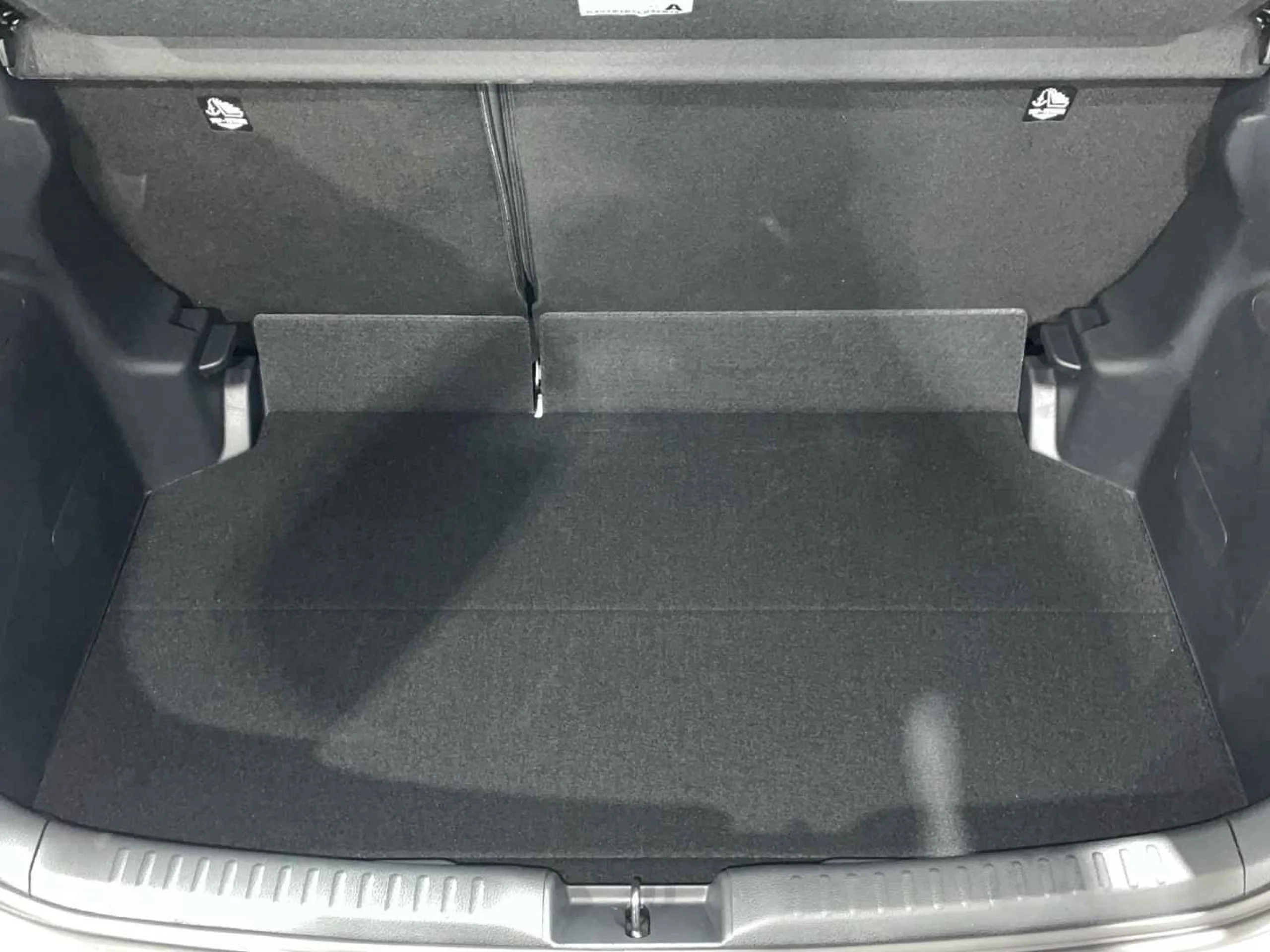 Toyota Yaris 120H Active Tech - Foto 6