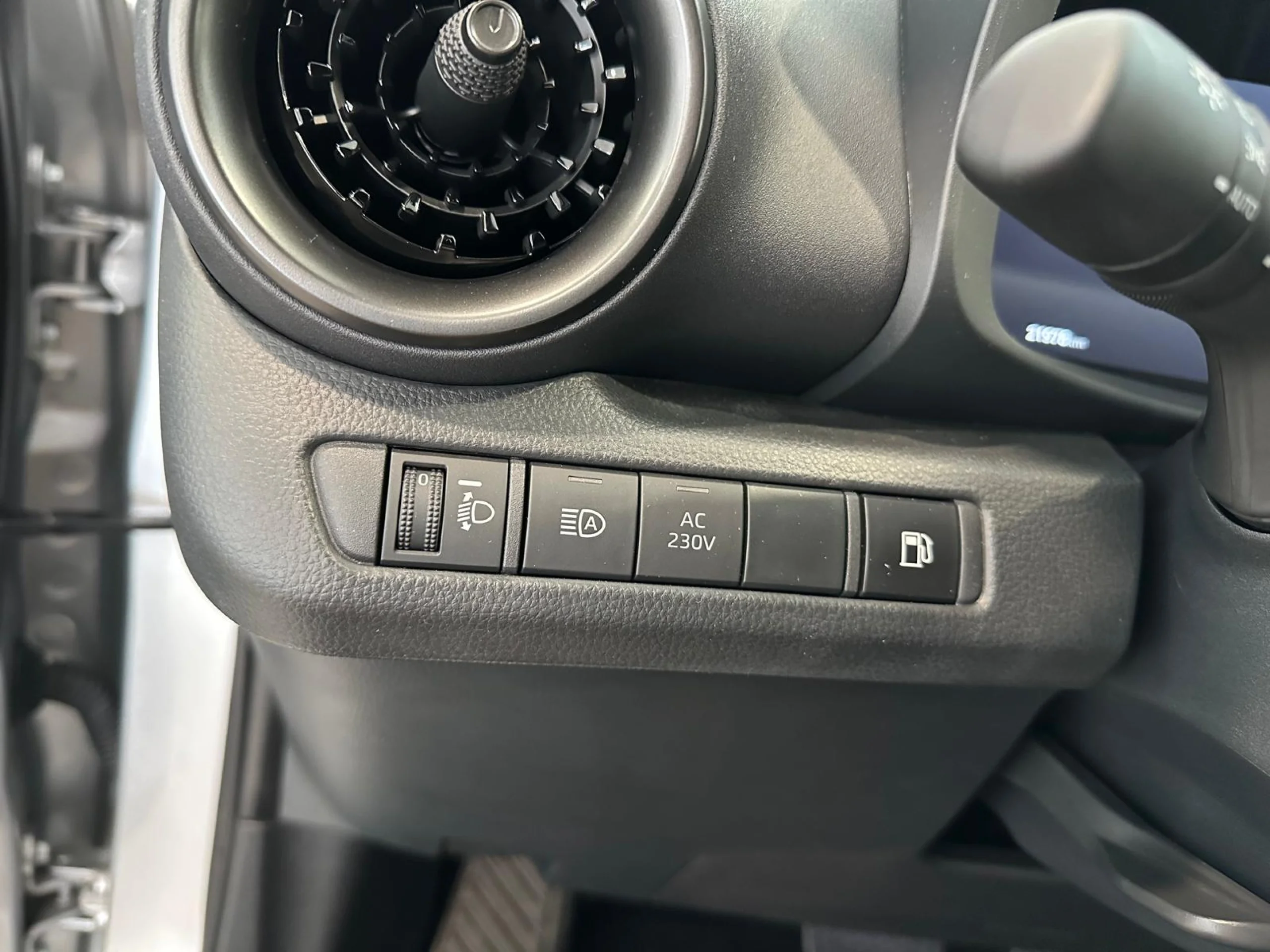 Toyota C-HR 220PHEV Advance - Foto 9