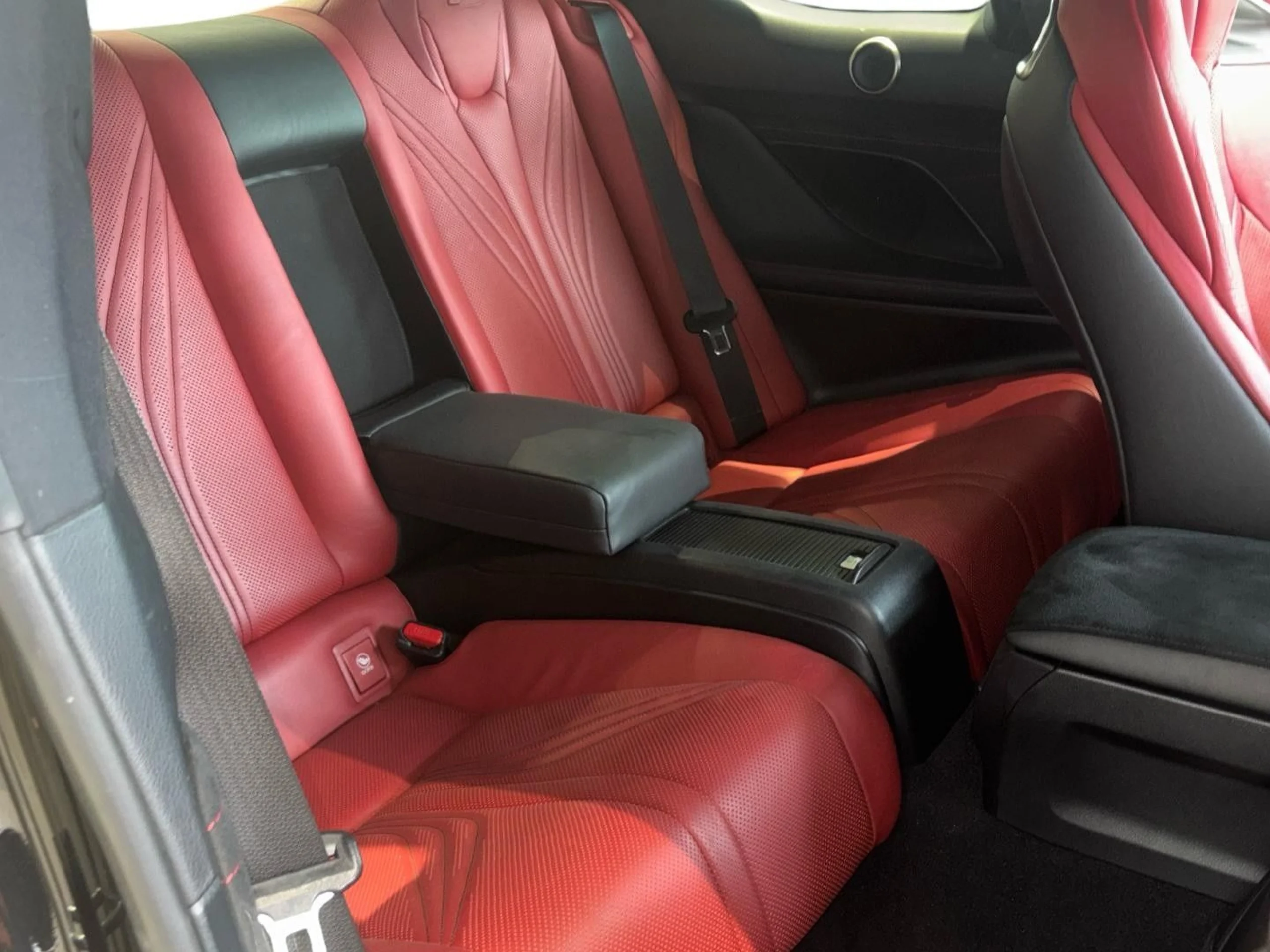 Lexus RC F LUXURY - Foto 18