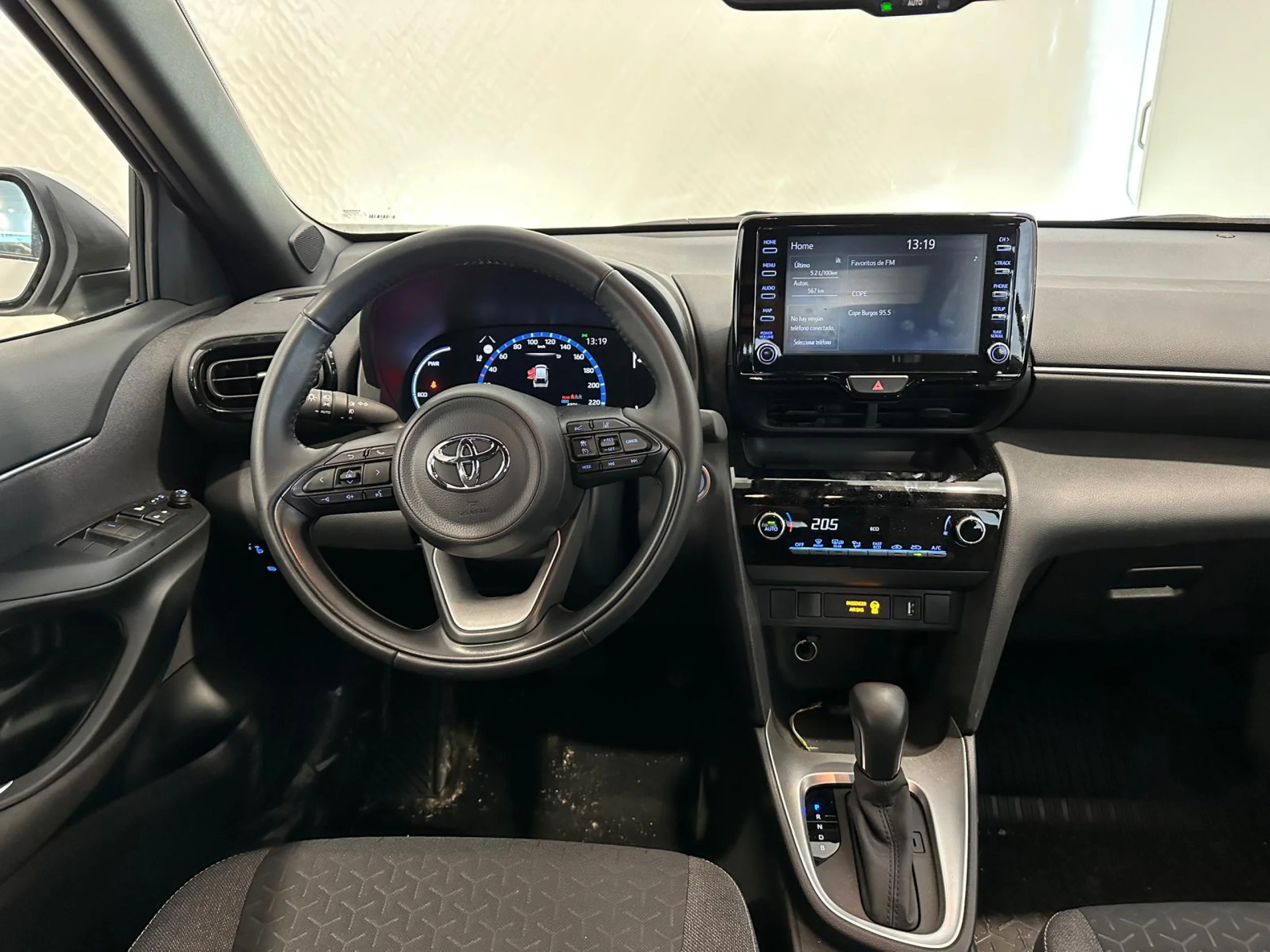 Toyota Yaris Cross 1.5 120h Active Tech - Foto 11