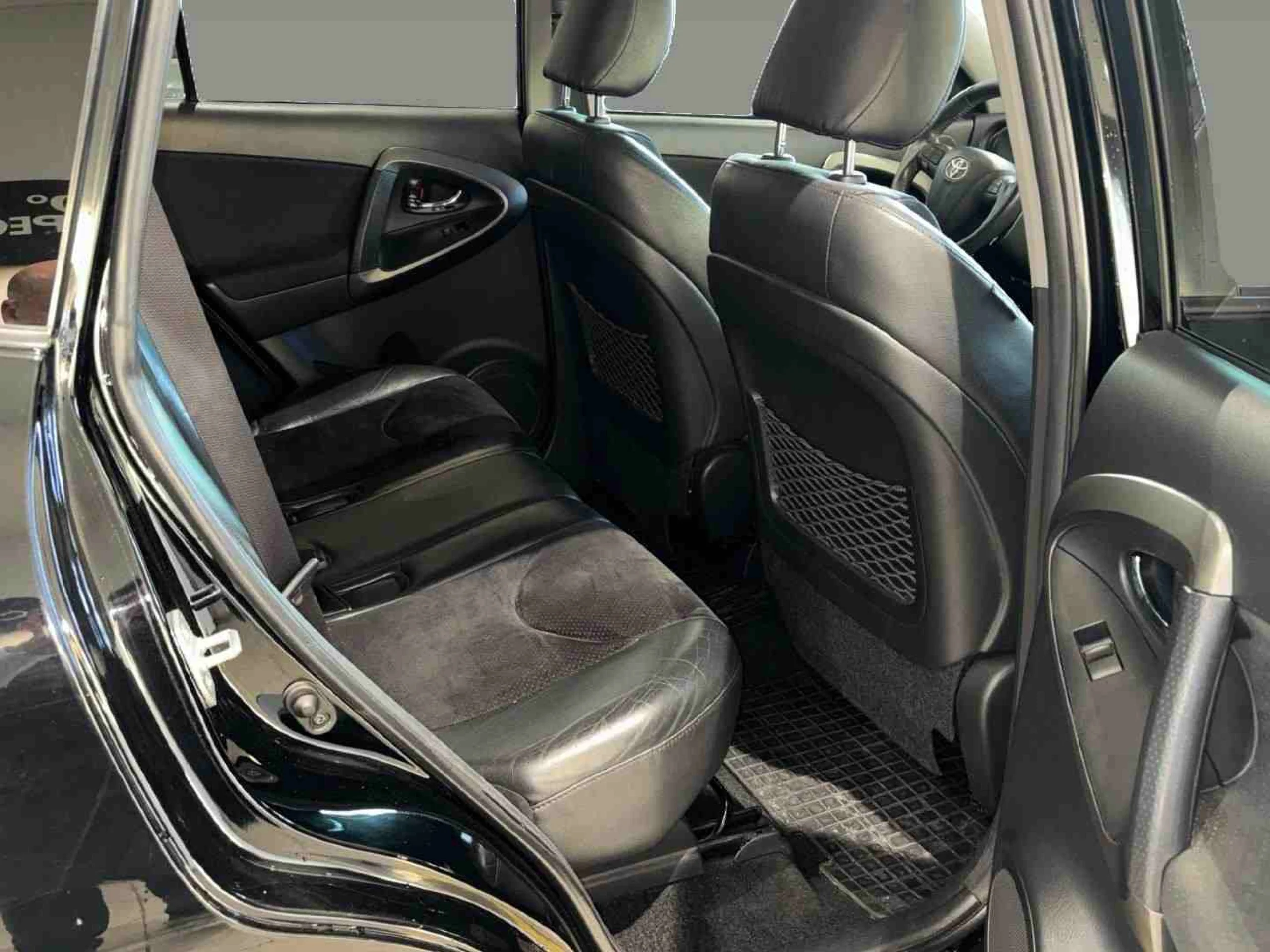 Toyota RAV 4 2.2 D4D EXECUTIVE - Foto 8